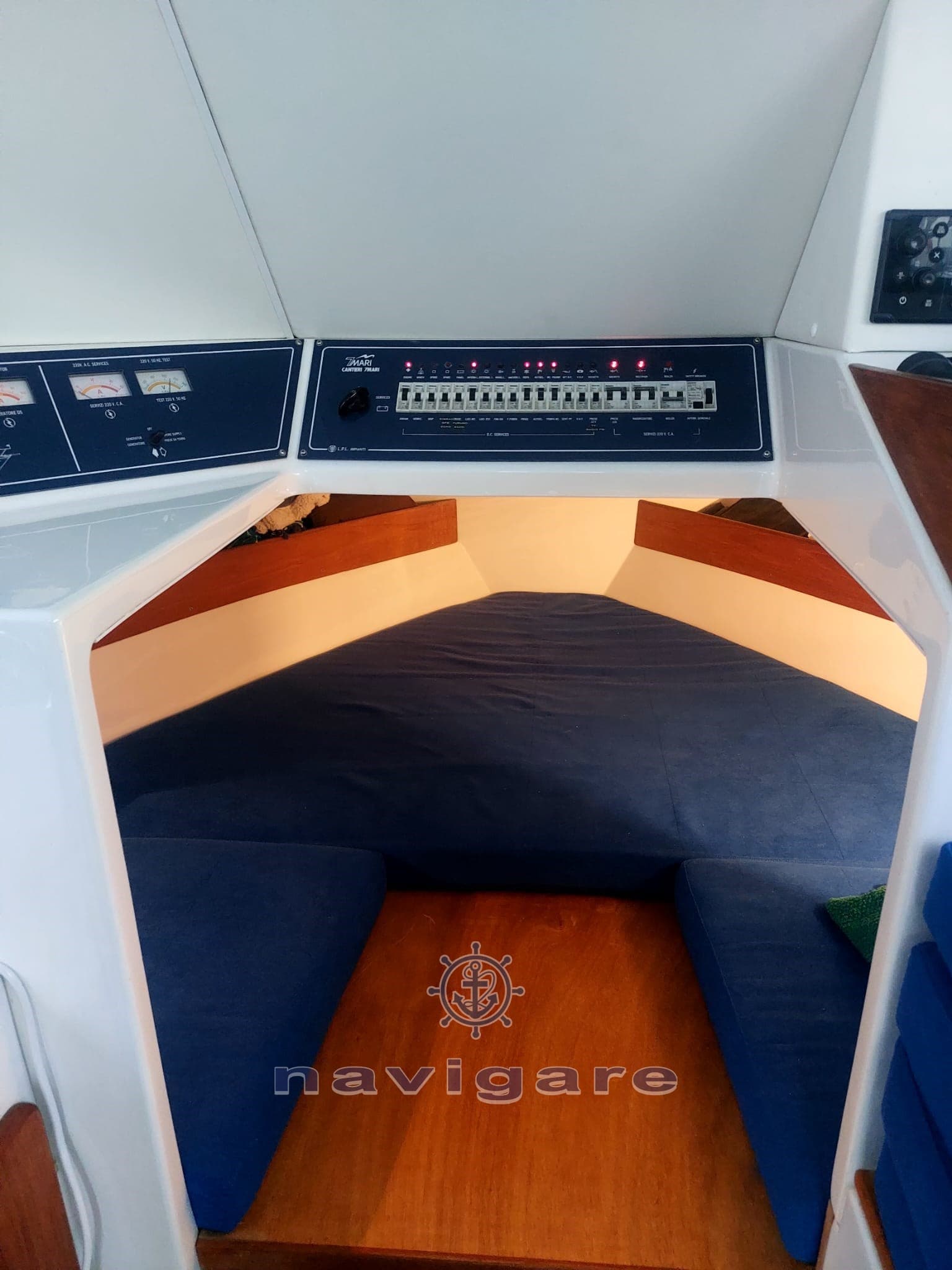 Sette Mari F 27 Fly America - Detail View 1 Sette Mari F 27 Fly America - Detail View 1