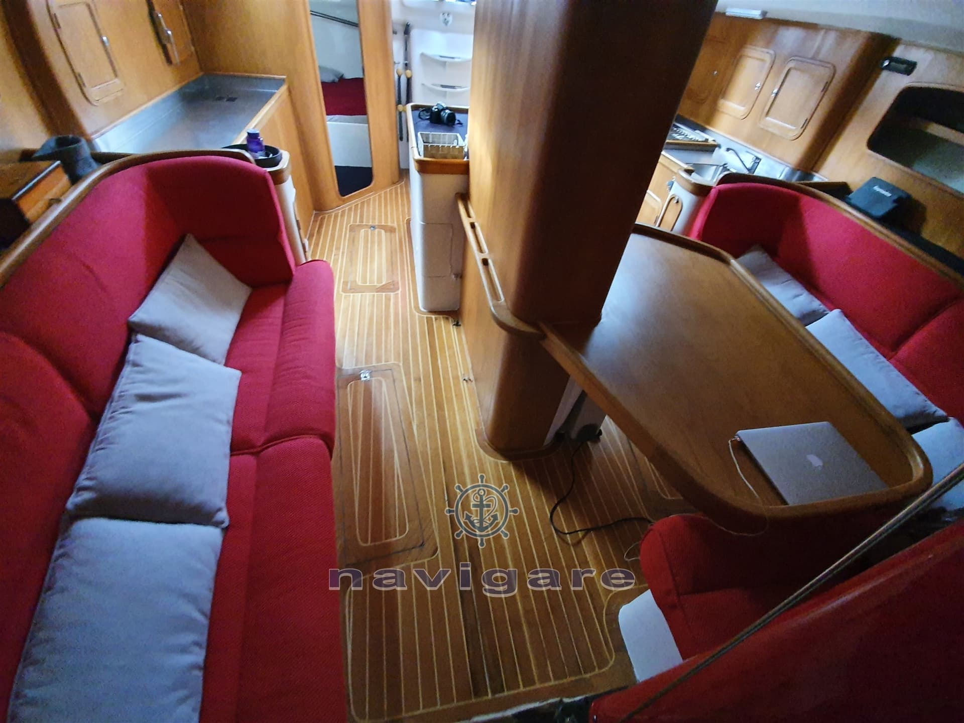 Bakewell-White Pocket Maxi - Interior View Bakewell-White Pocket Maxi - Interior View