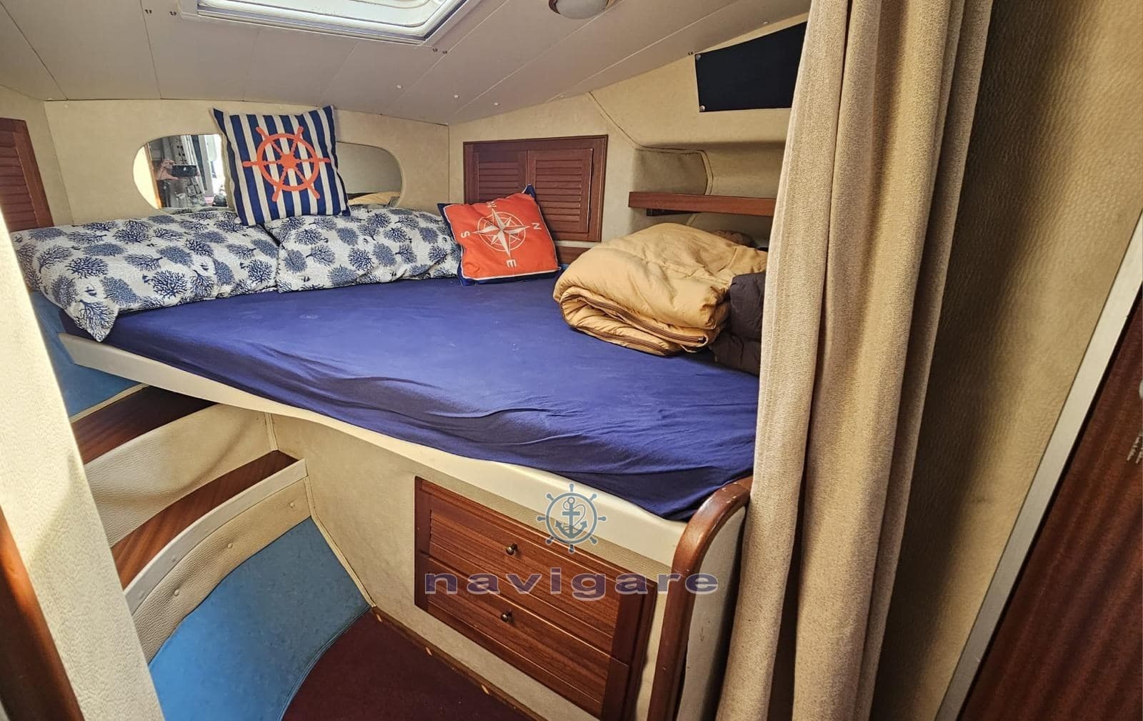 Plastik Space 310 Cruiser - Interior View Plastik Space 310 Cruiser - Interior View