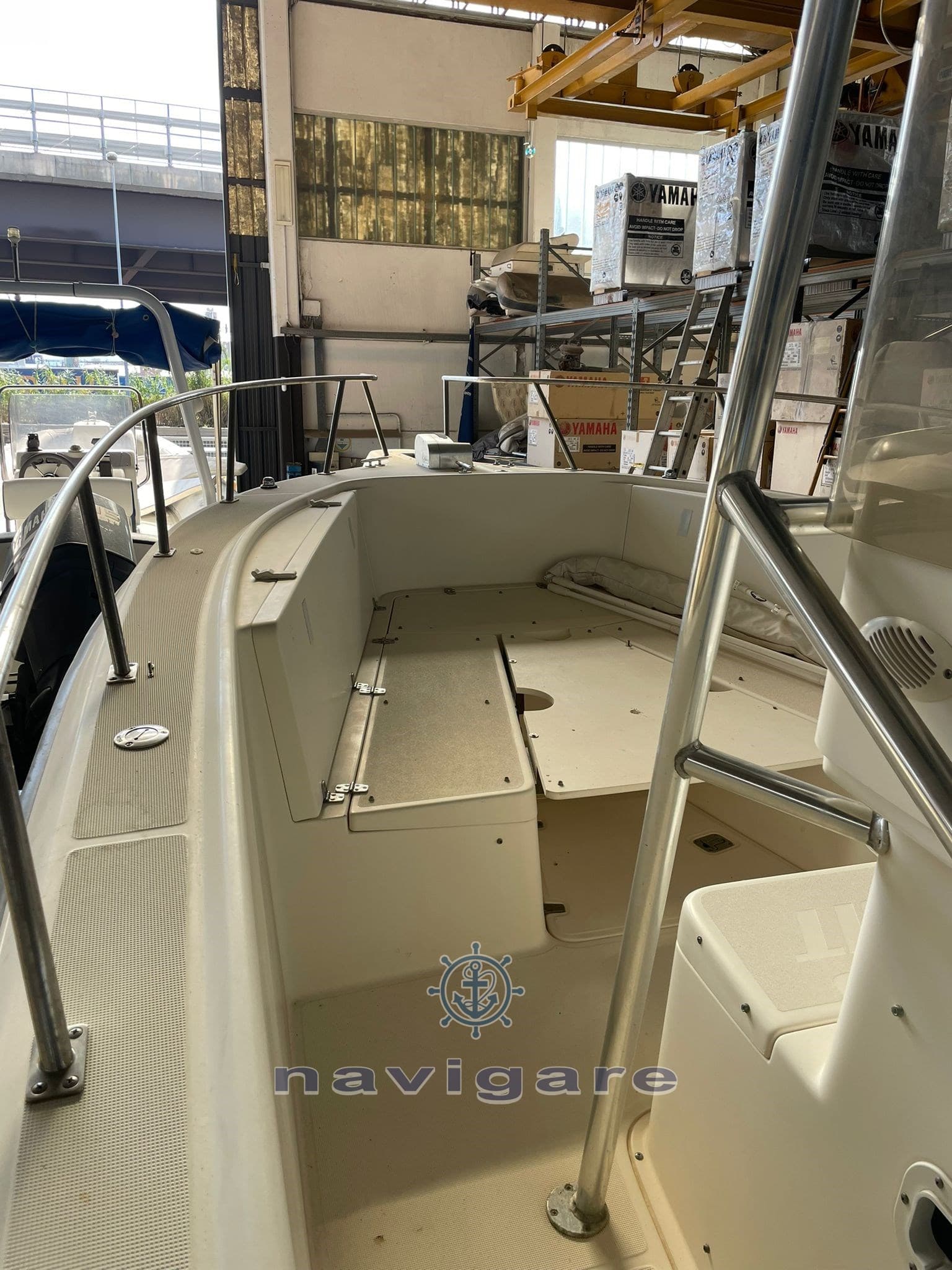 Pursuit 2870 Center Console used - detail 4