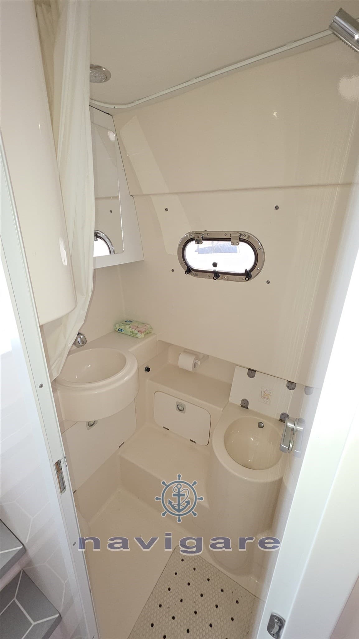 Cayman 30 Wa - Interior View Cayman 30 Wa - Interior View