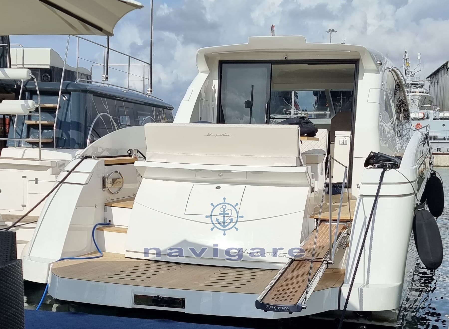 Blu Martin St 55 - Detail View 1 Blu Martin St 55 - Detail View 1