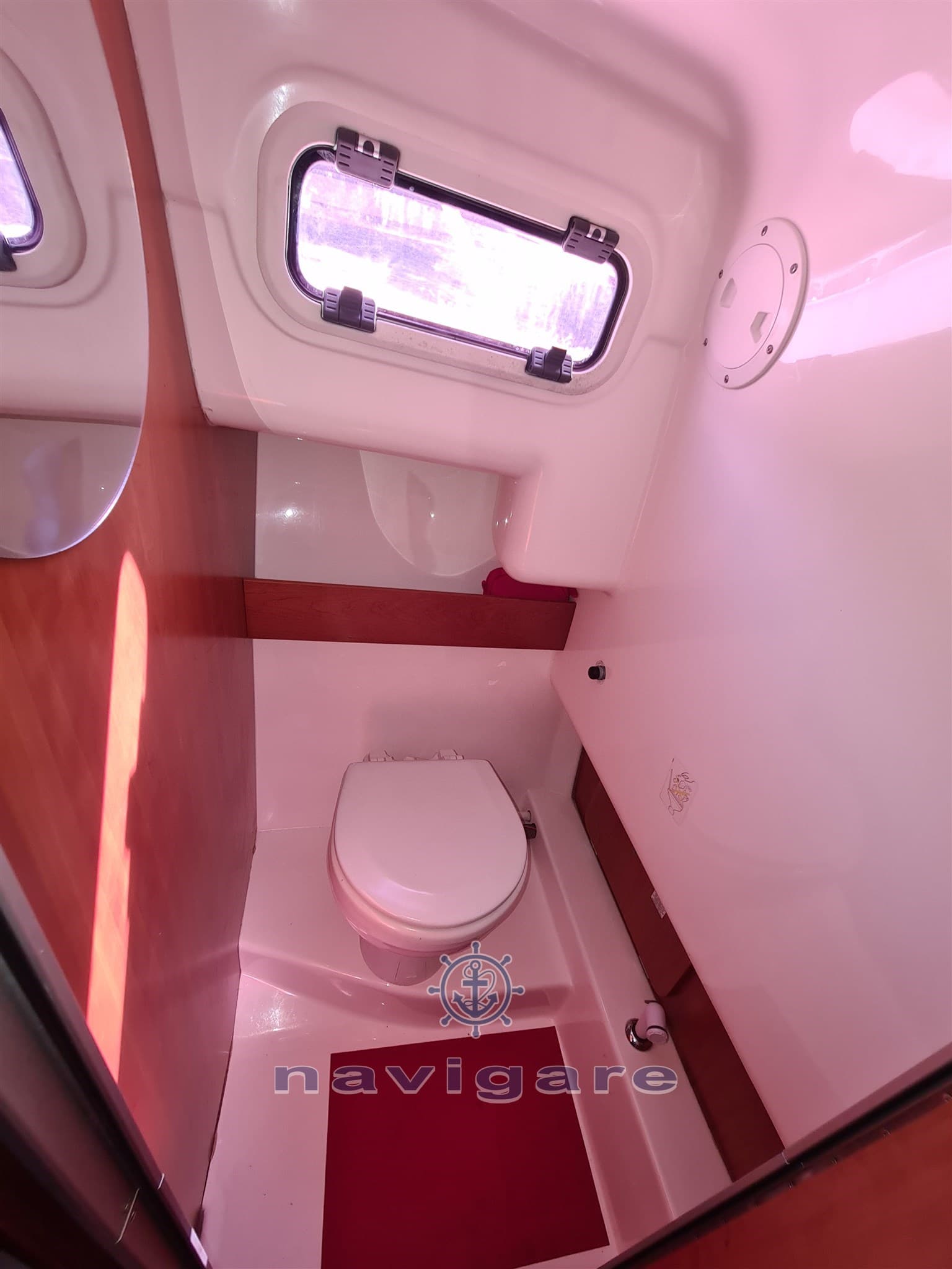 Kelt White Shark 248 Sundeck - Deck View Kelt White Shark 248 Sundeck - Deck View