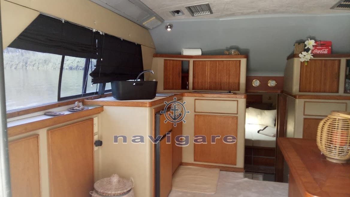 Bertram Yacht 37' Sf - Interior View Bertram Yacht 37' Sf - Interior View