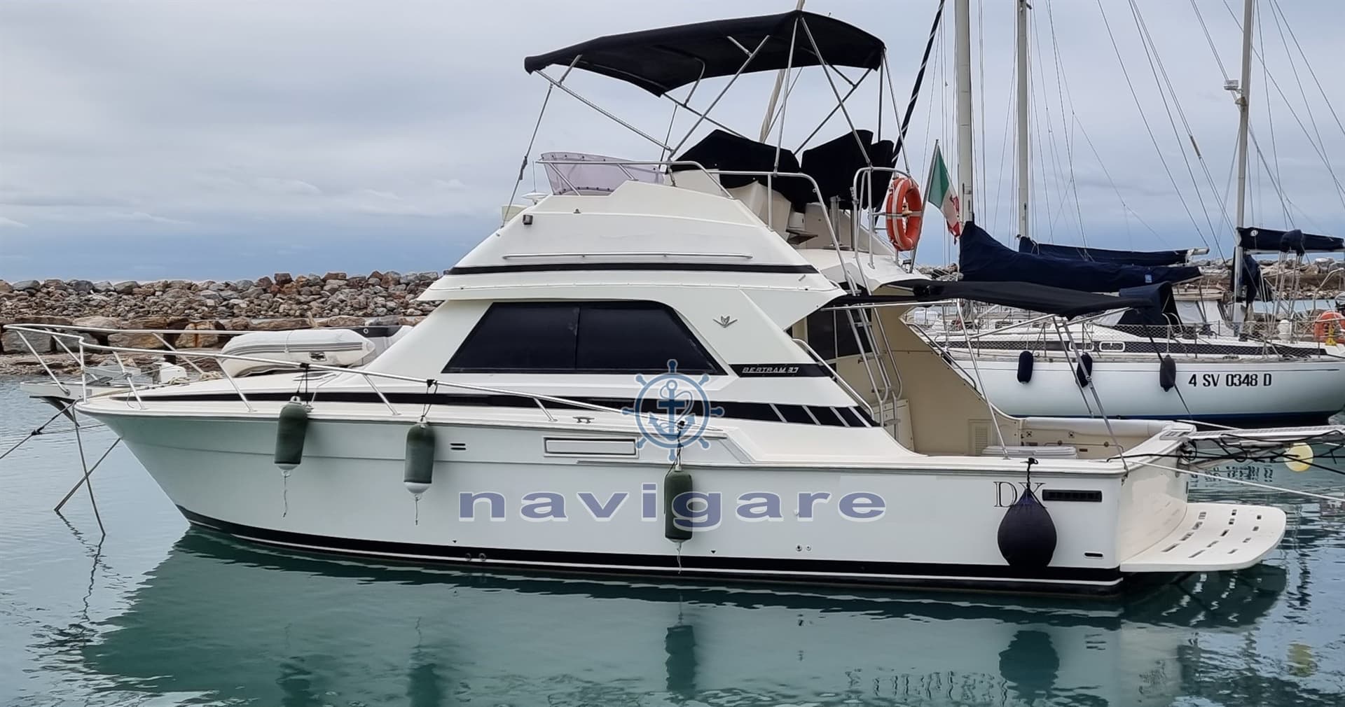 Bertram Yacht 37' Sf - Main View Bertram Yacht 37' Sf - Main View