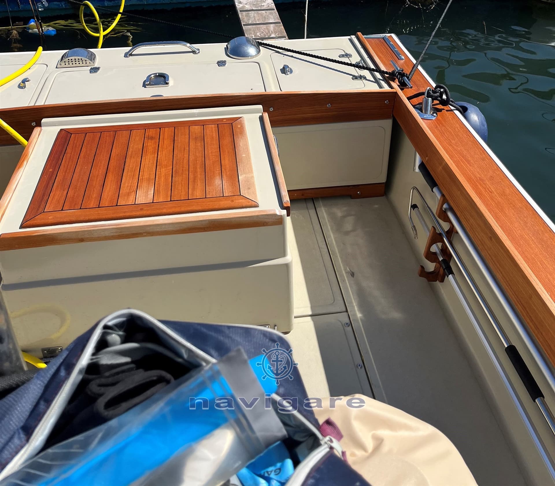 Boston Whaler 23 Outrage gebraucht - Detail 3