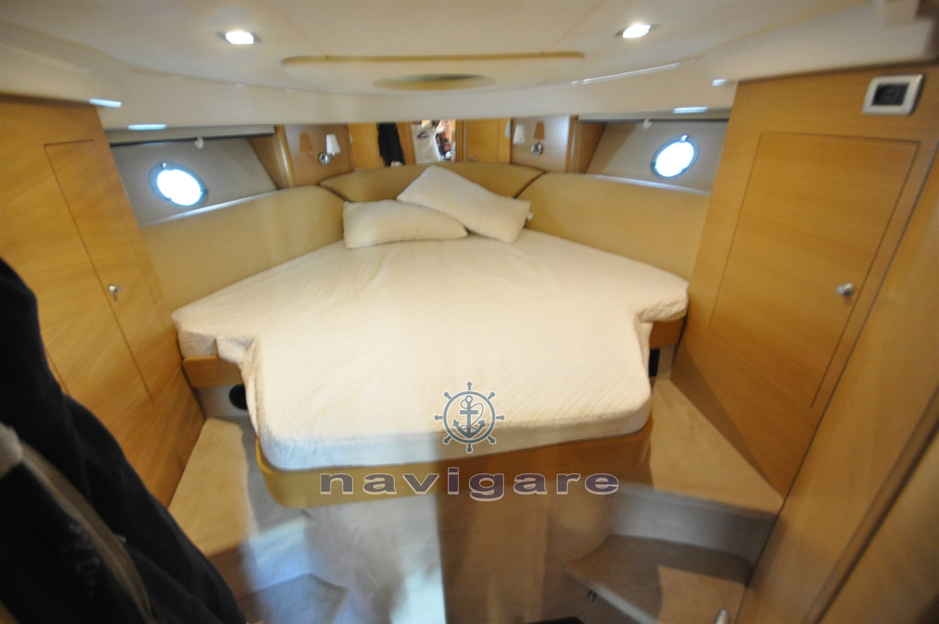 Cranchi Mediterranee 43 - Deck View Cranchi Mediterranee 43 - Deck View