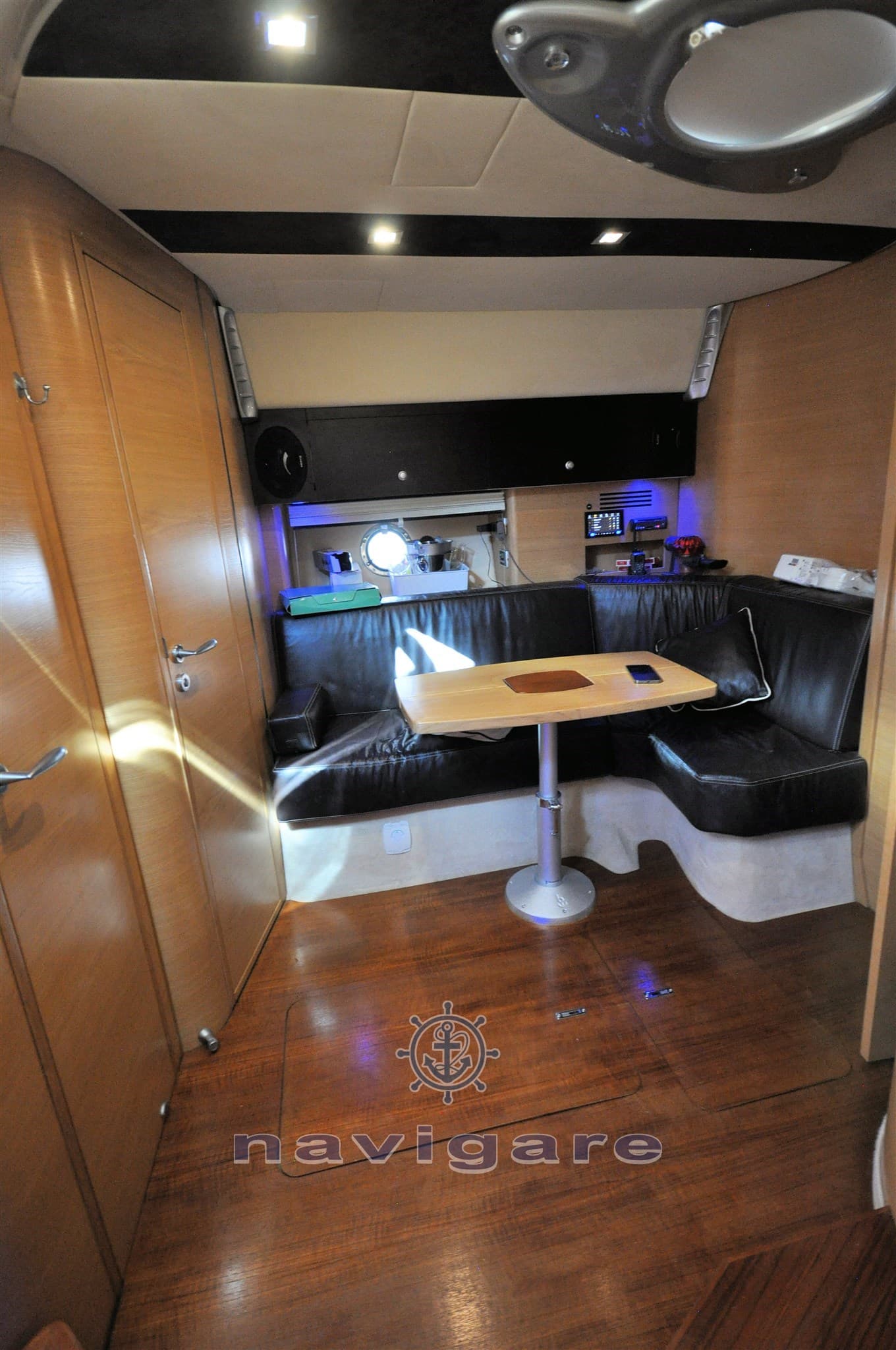 Cranchi Mediterranee 43 - Detail View 1 Cranchi Mediterranee 43 - Detail View 1