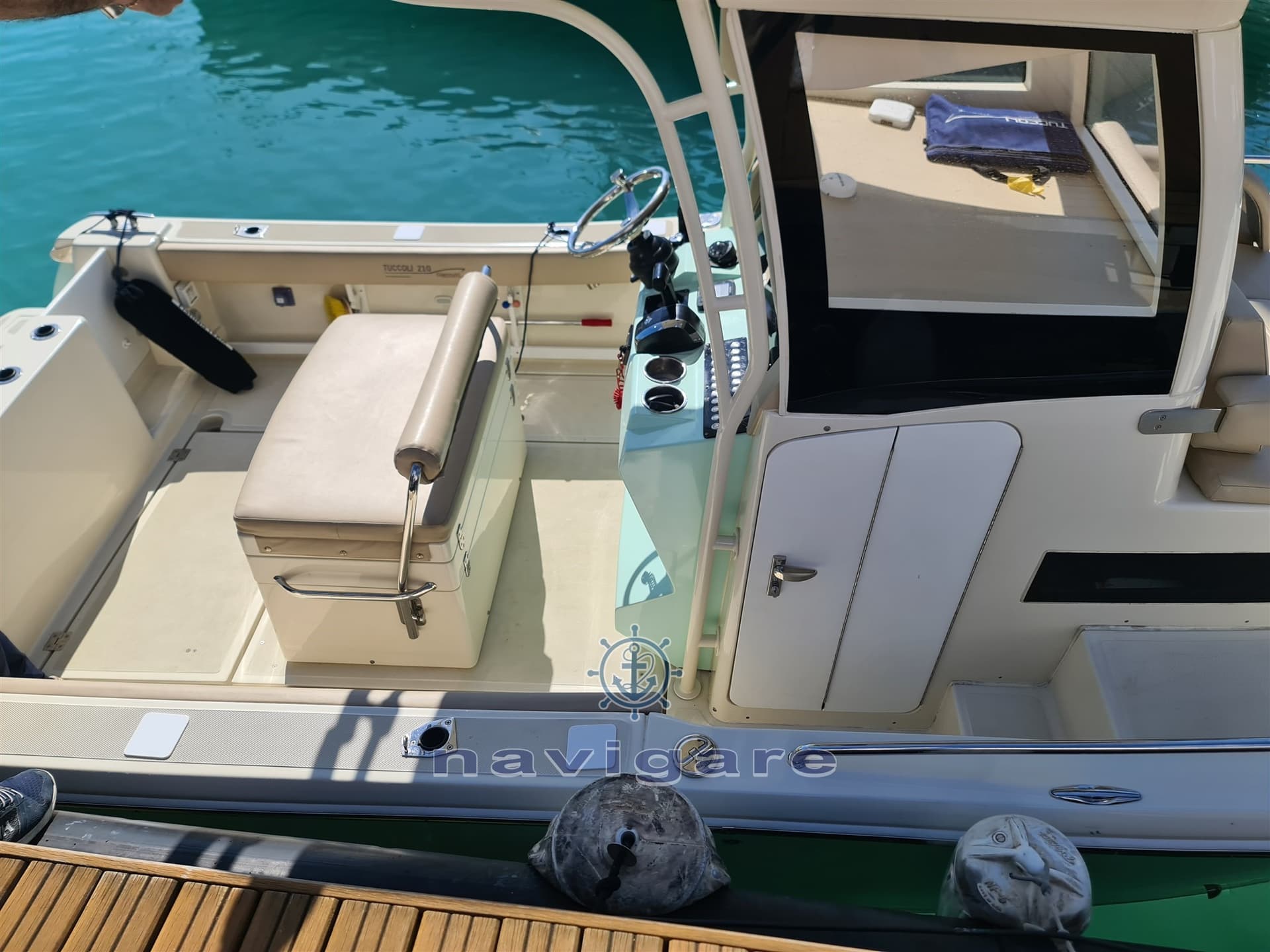 Tuccoli Marine T210 Sf Giannutri - Deck View Tuccoli Marine T210 Sf Giannutri - Deck View