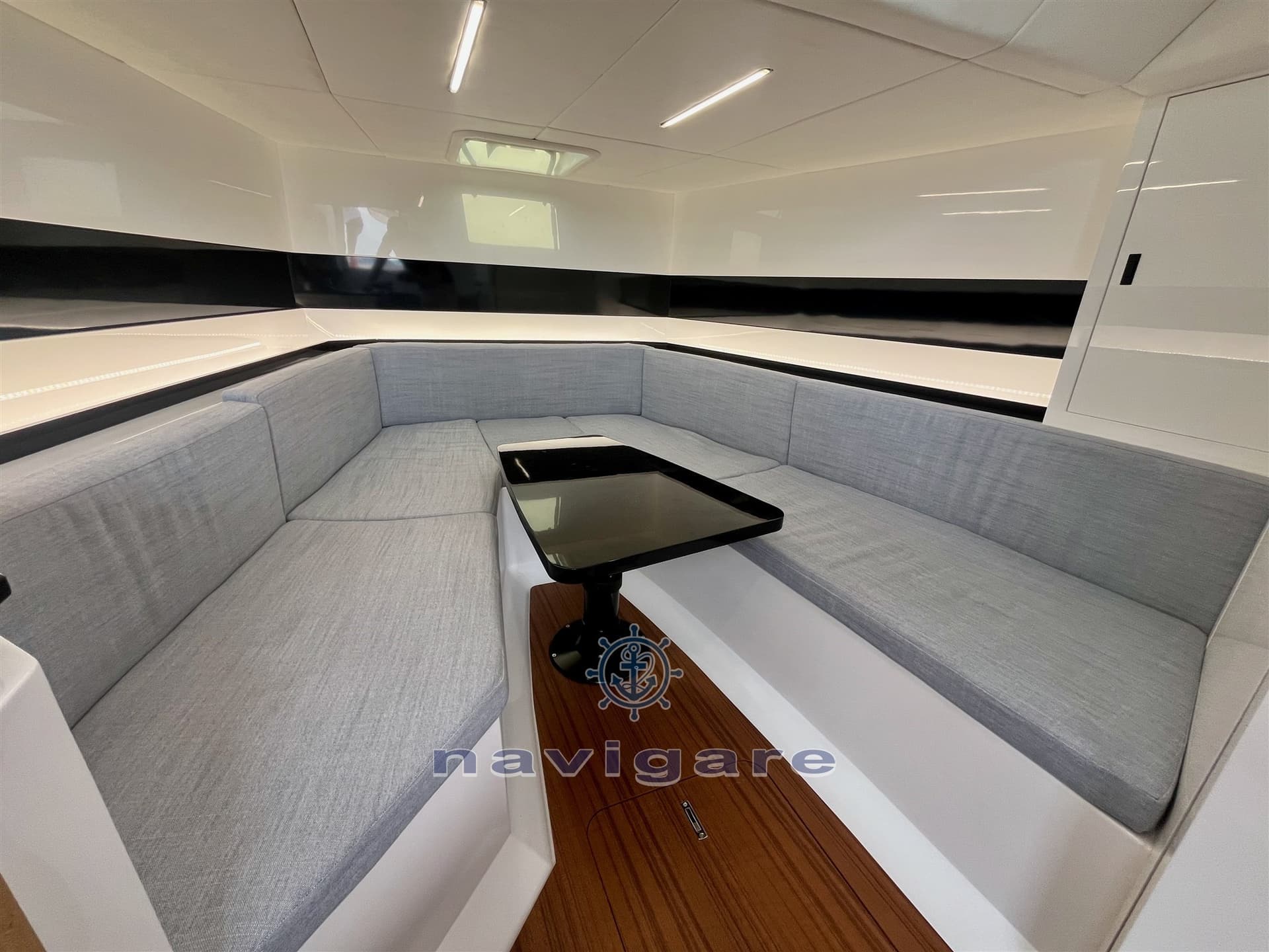 BB Yachts Bb 35 Elba - Interior View BB Yachts Bb 35 Elba - Interior View
