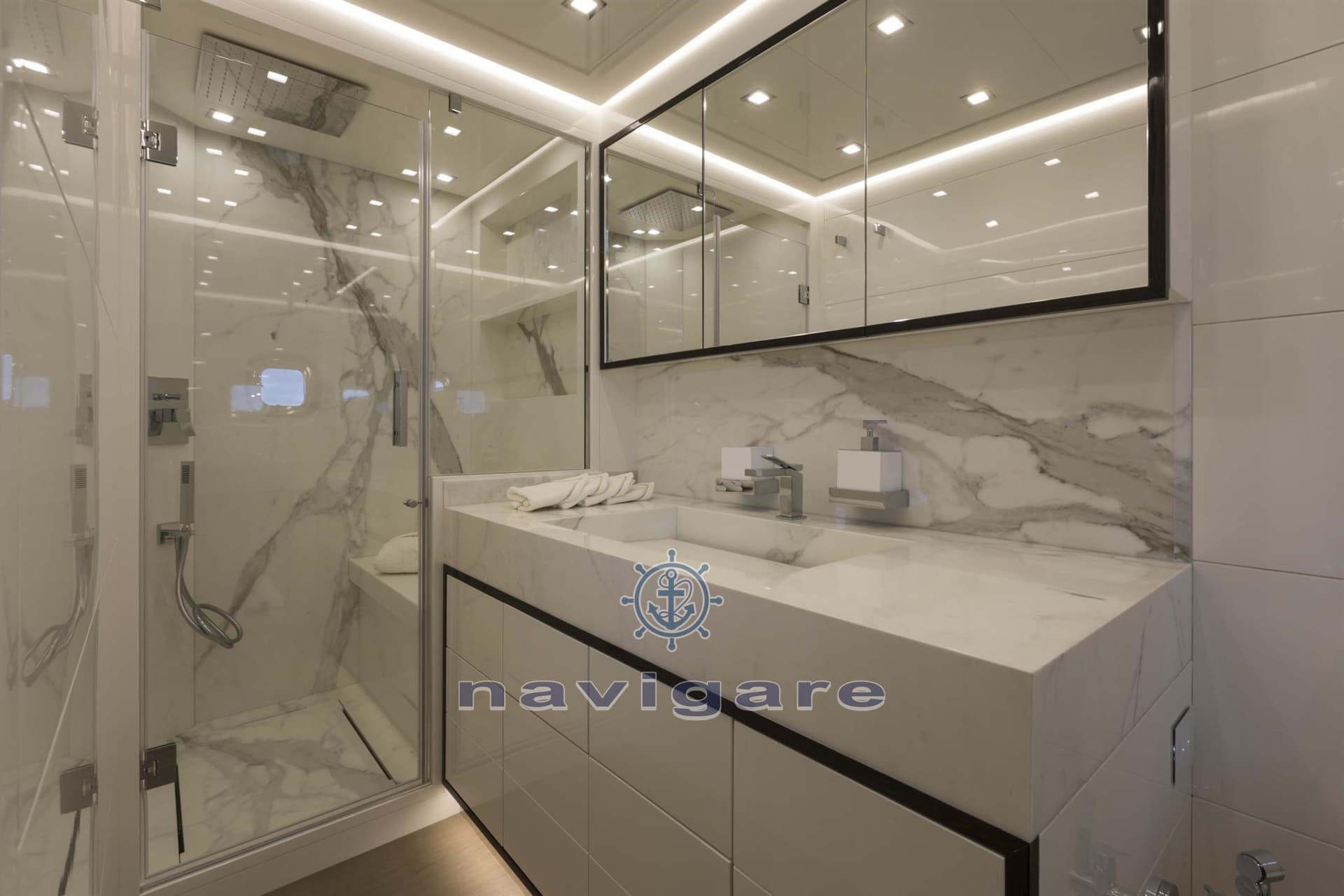 AB Yachts AB 80 usato - foto hero 9