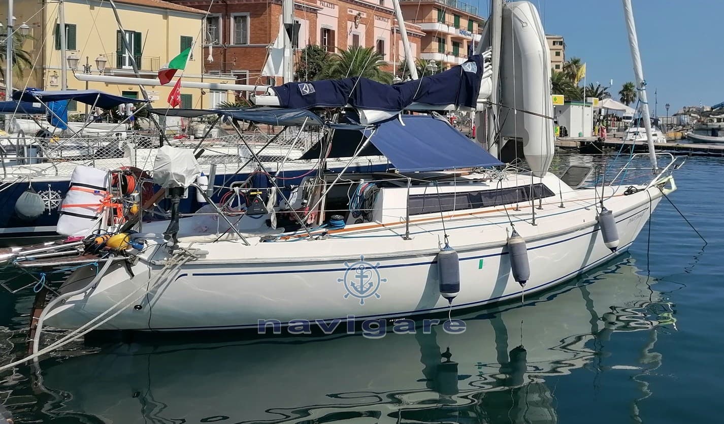 Zuanelli Miller 31 - Detail View 1 Zuanelli Miller 31 - Detail View 1