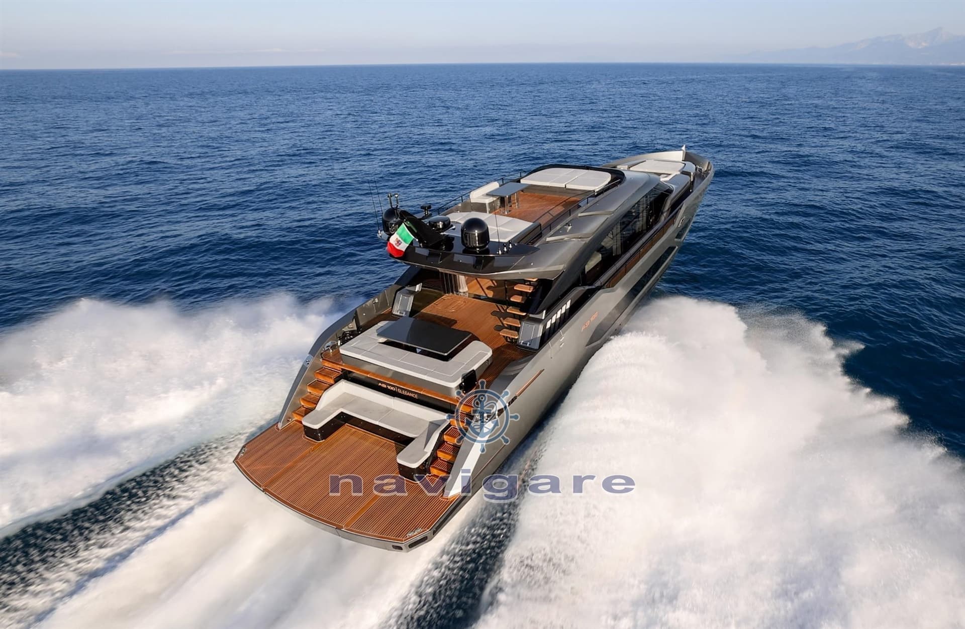 AB Yachts Ab 100 - Deck View AB Yachts Ab 100 - Deck View