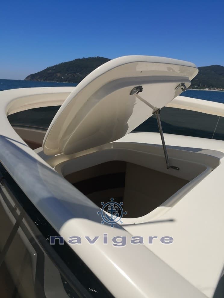 Supermarine IGUANA 36 d'occasion - image hero 19