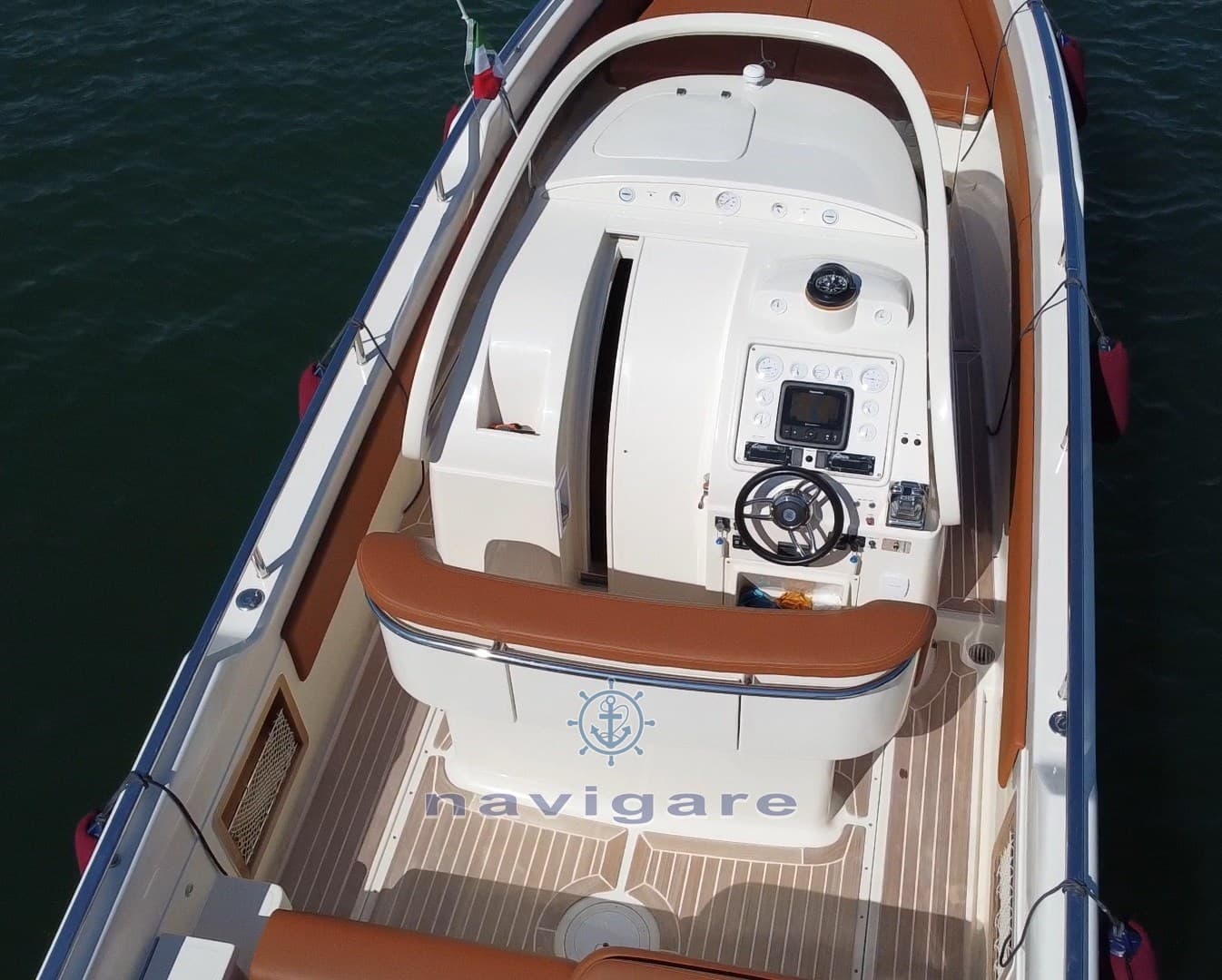 Supermarine IGUANA 36 d'occasion - image hero 18