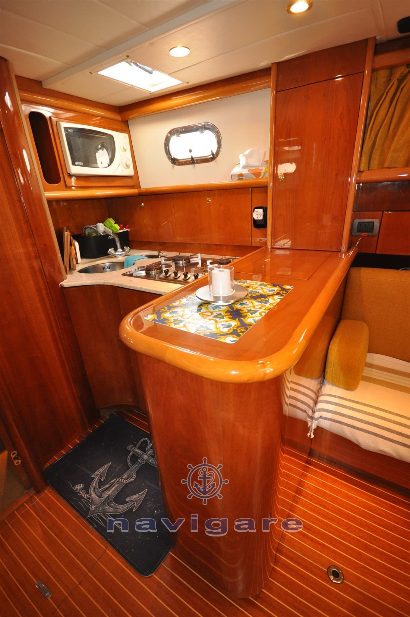 Cayman 40 W.A. Hard Top - Deck View Cayman 40 W.A. Hard Top - Deck View