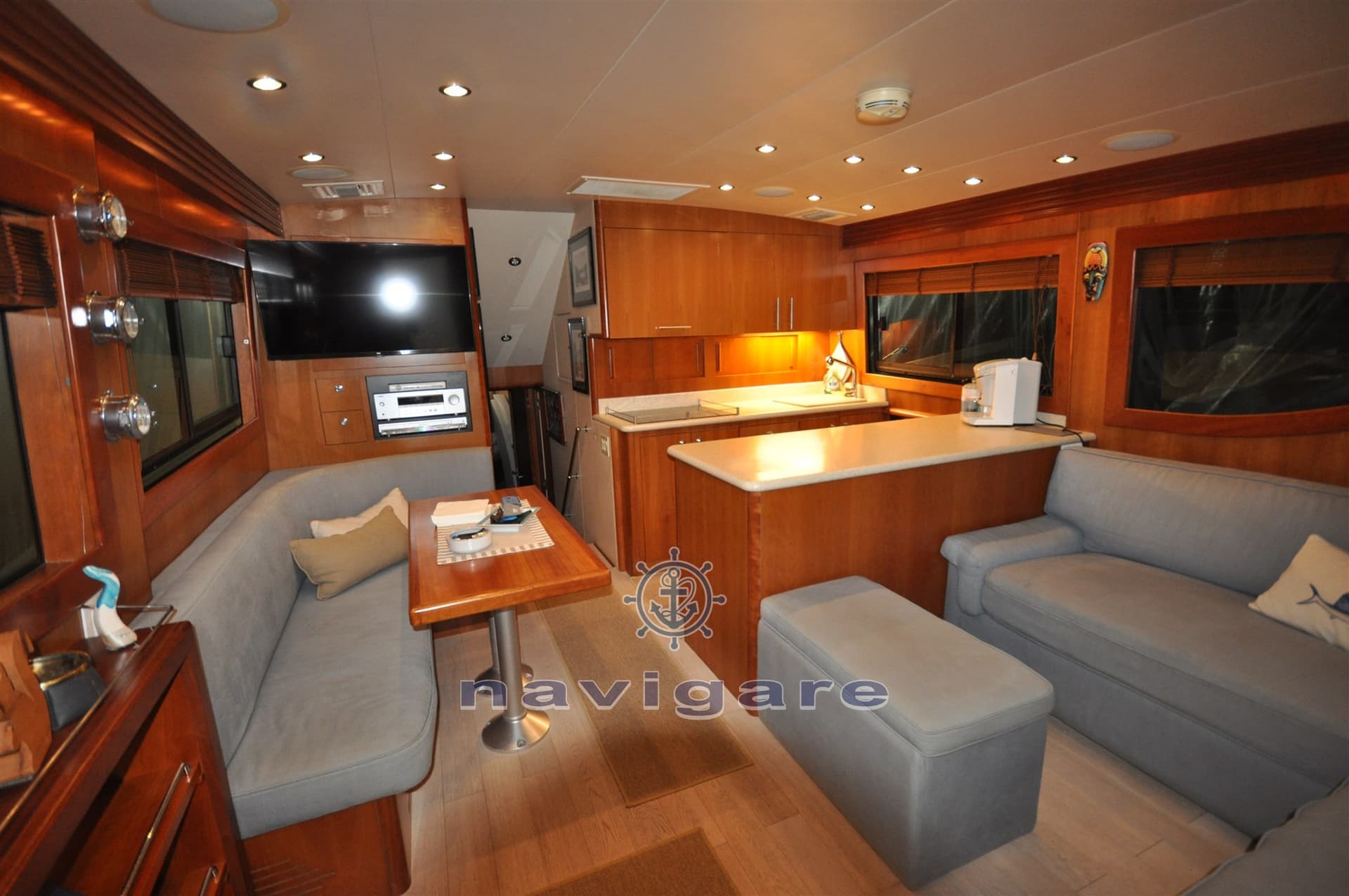 Hatteras 50 CONVERTIBLE usato - foto hero 18