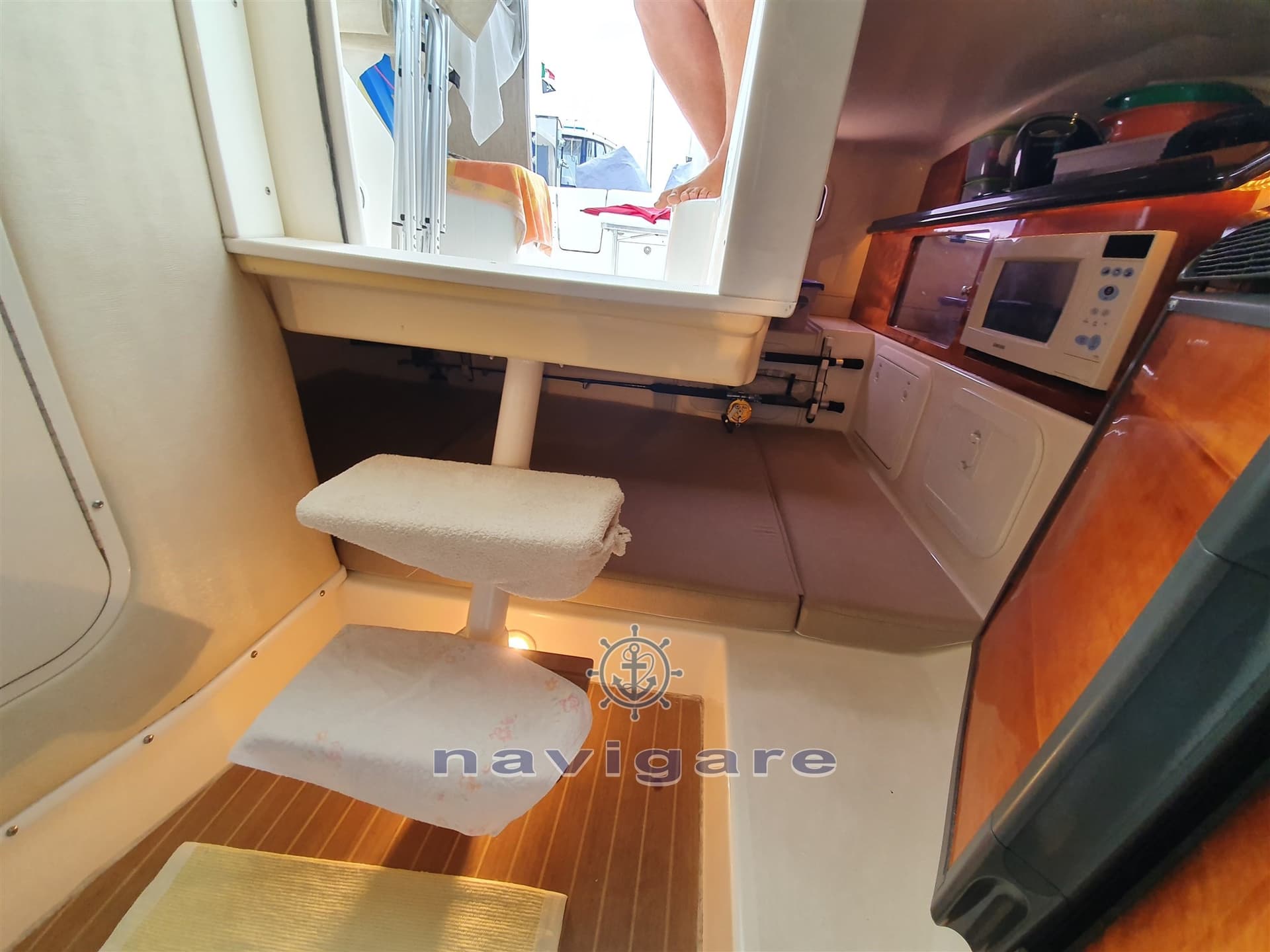 Edge Water 265 Ex - Deck View Edge Water 265 Ex - Deck View