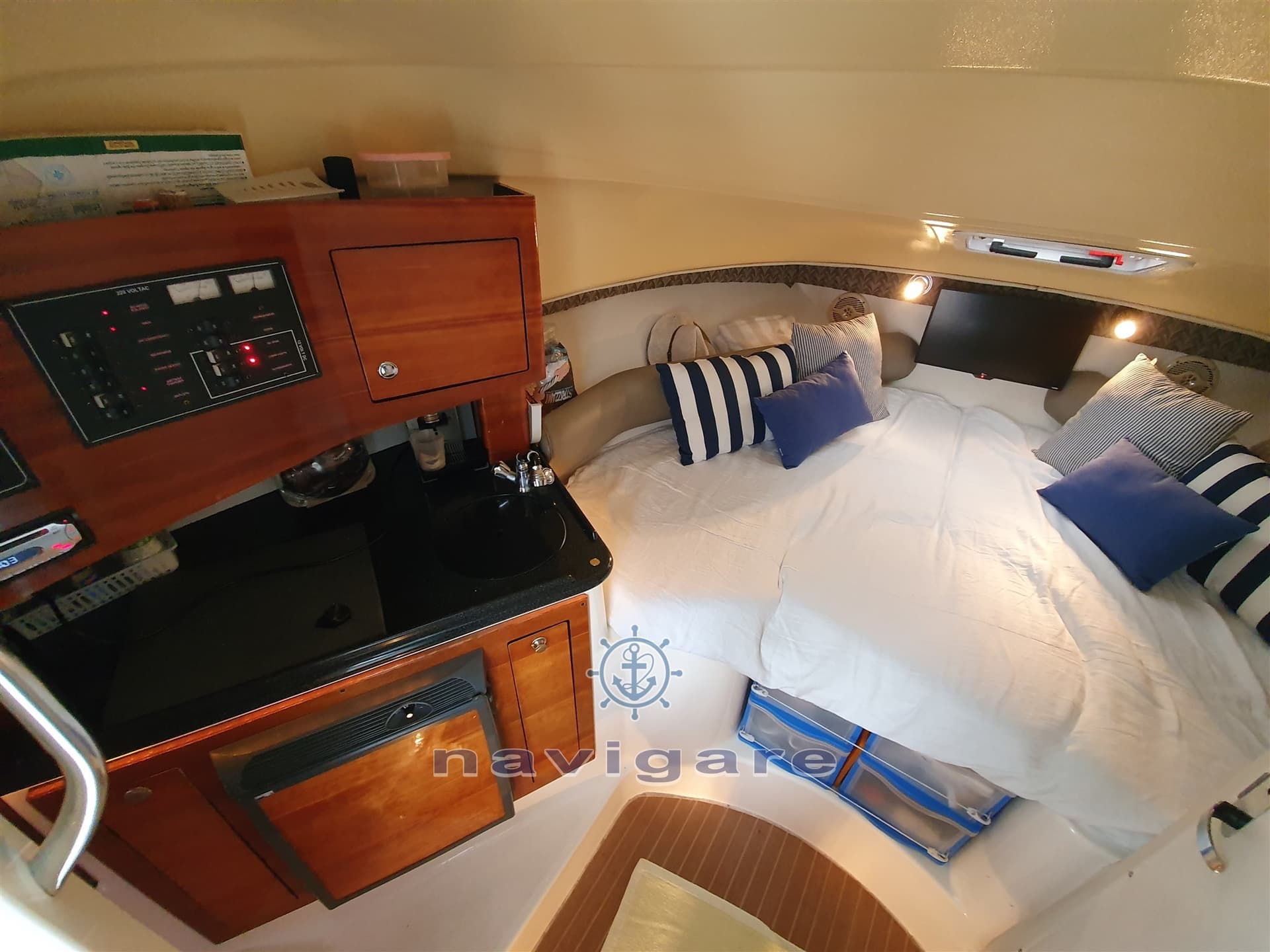 Edge Water 265 Ex - Interior View Edge Water 265 Ex - Interior View