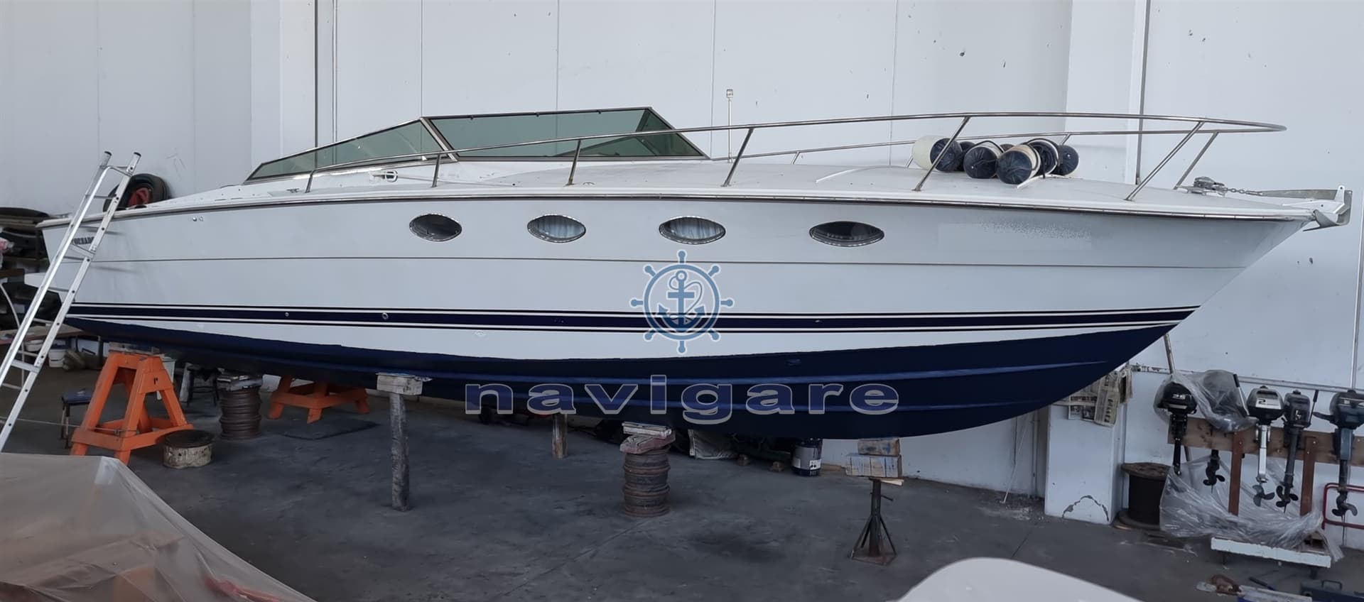 Tornado Tornado 38' Classic - Interior View Tornado Tornado 38' Classic - Interior View