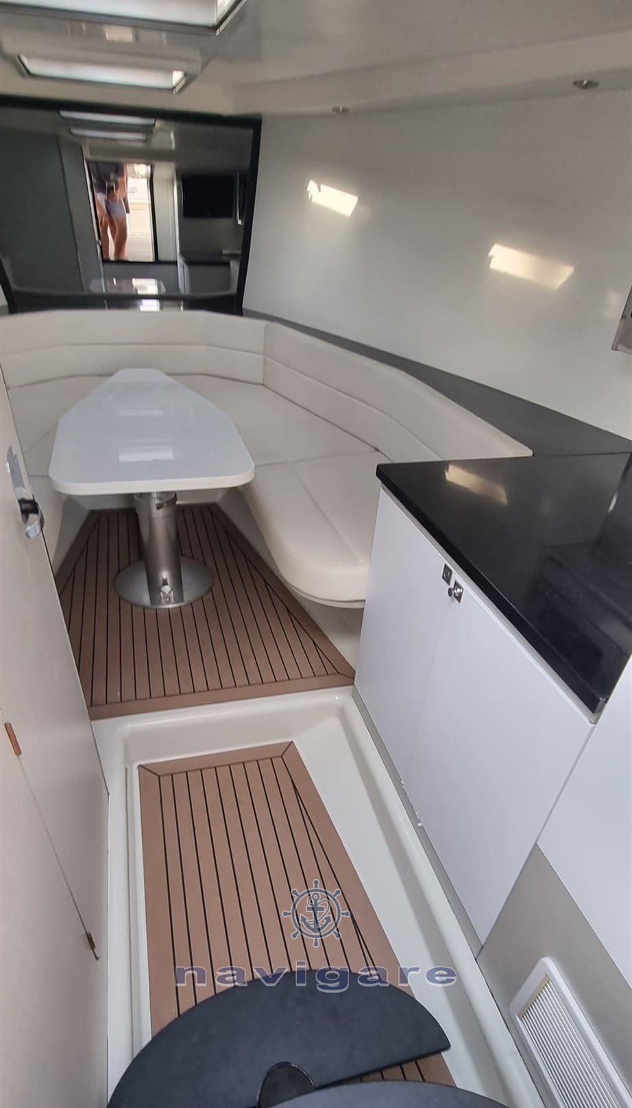 Vandutch Vandutch 40 - Deck View Vandutch Vandutch 40 - Deck View