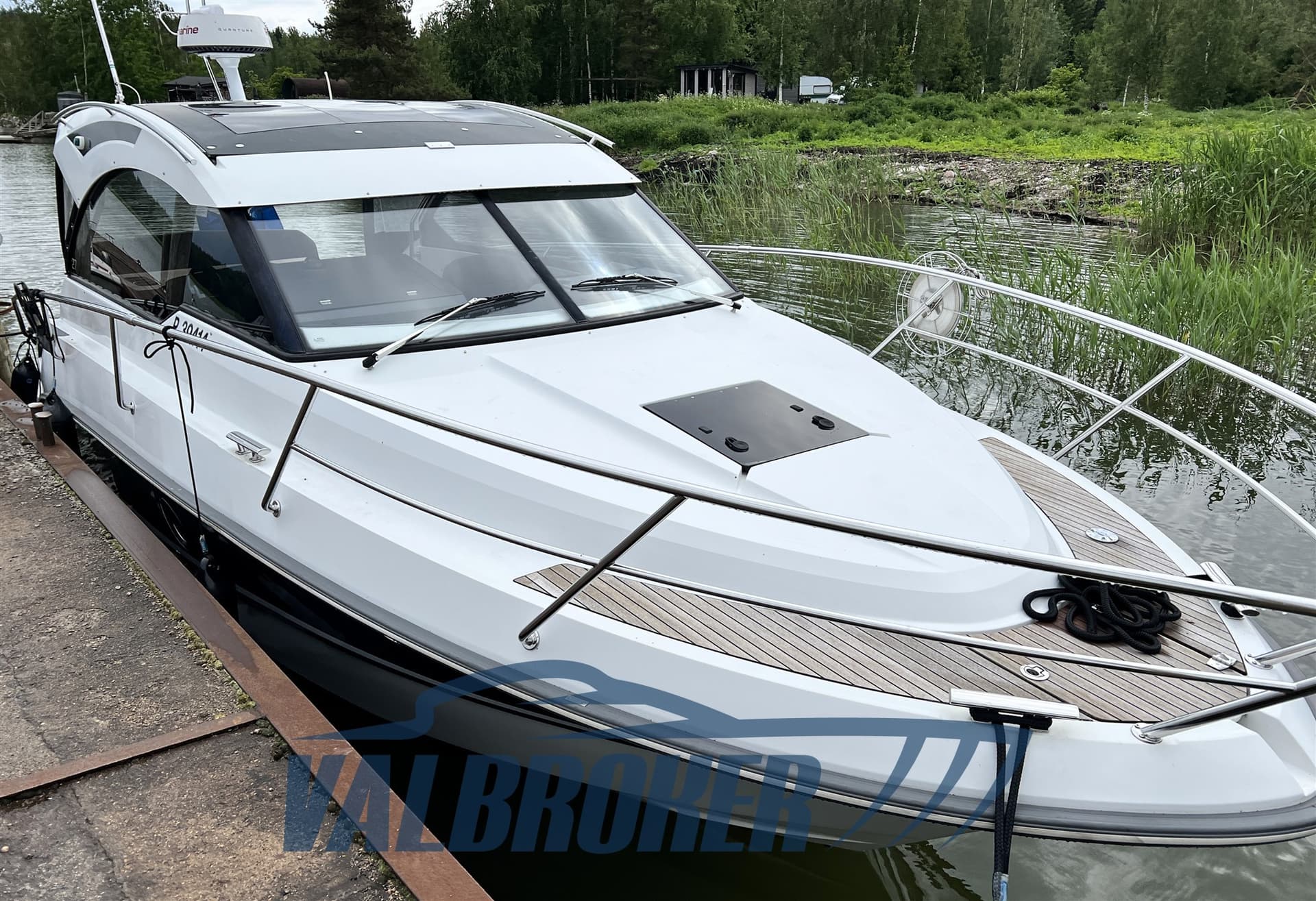 Grandezza 27 Oc - Deck View Grandezza 27 Oc - Deck View