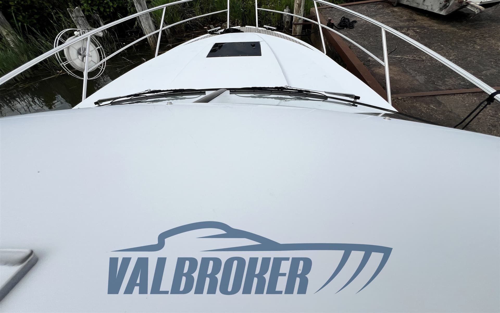 Grandezza 27 Oc - Detail View 1 Grandezza 27 Oc - Detail View 1