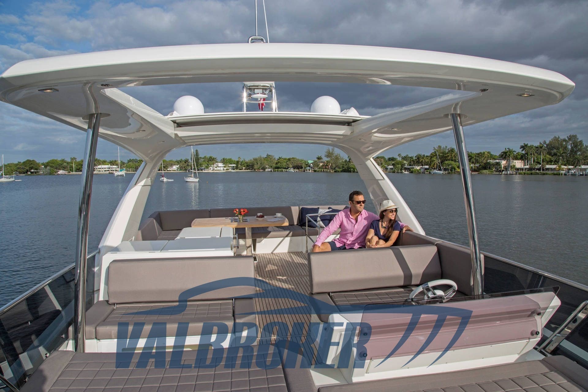 Prestige 680 Fly usato - dettaglio 2