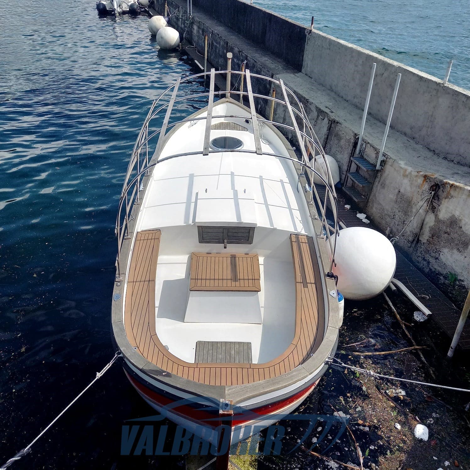 Gozzo Genovese Baciccia - Interior View Gozzo Genovese Baciccia - Interior View