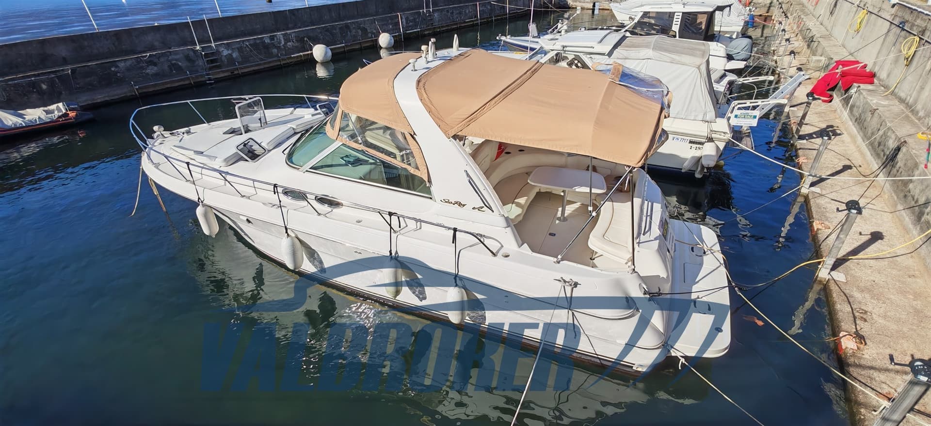 Sea Ray 310 SUNDANCER usato - foto hero 33