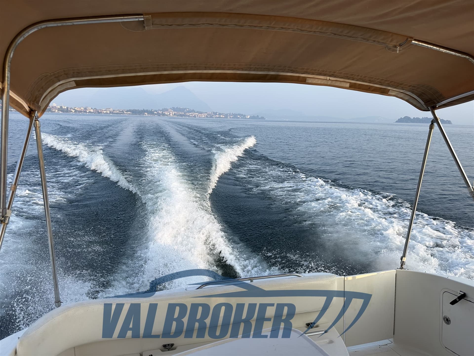 Sea Ray 310 SUNDANCER usato - foto hero 18