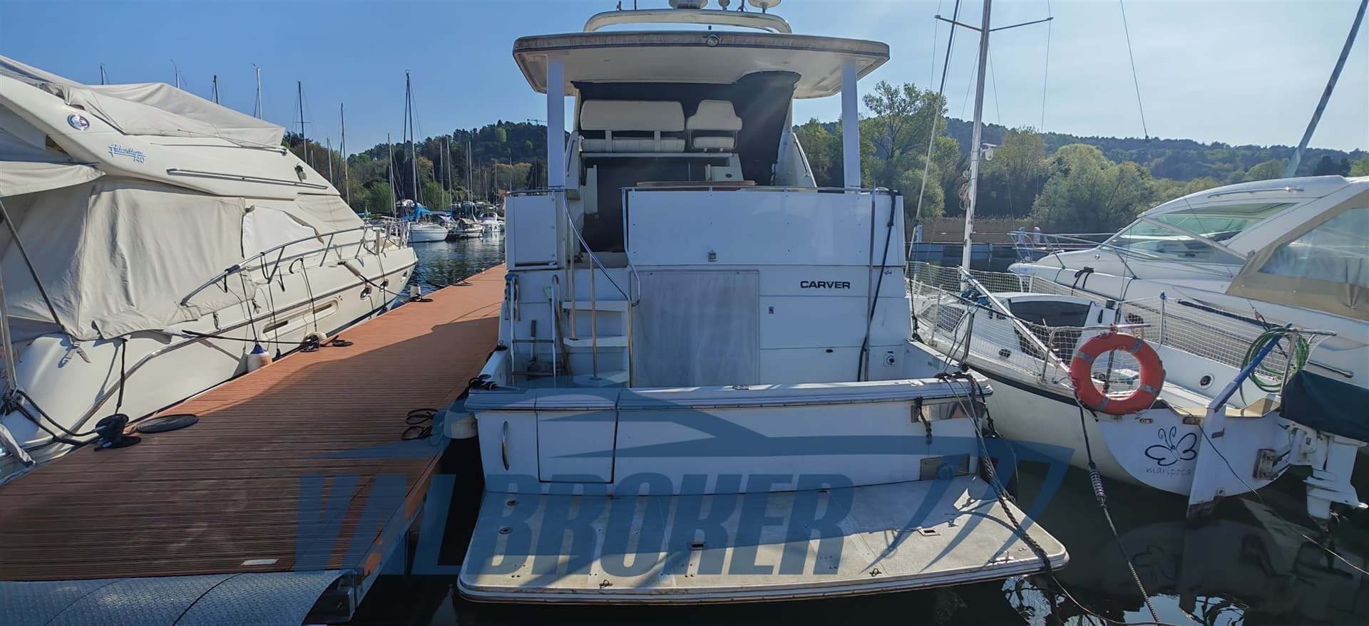 Carver Boat 400 used - hero image 20