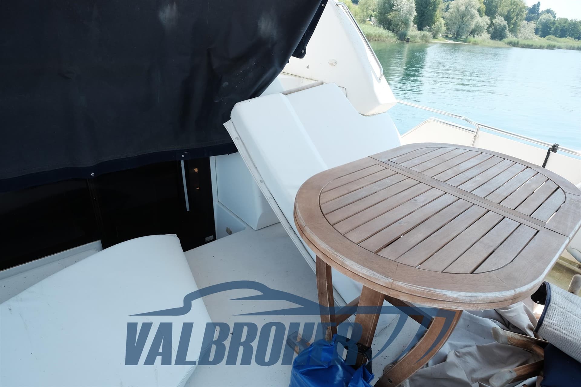 Carver Boat 400 used - hero image 23