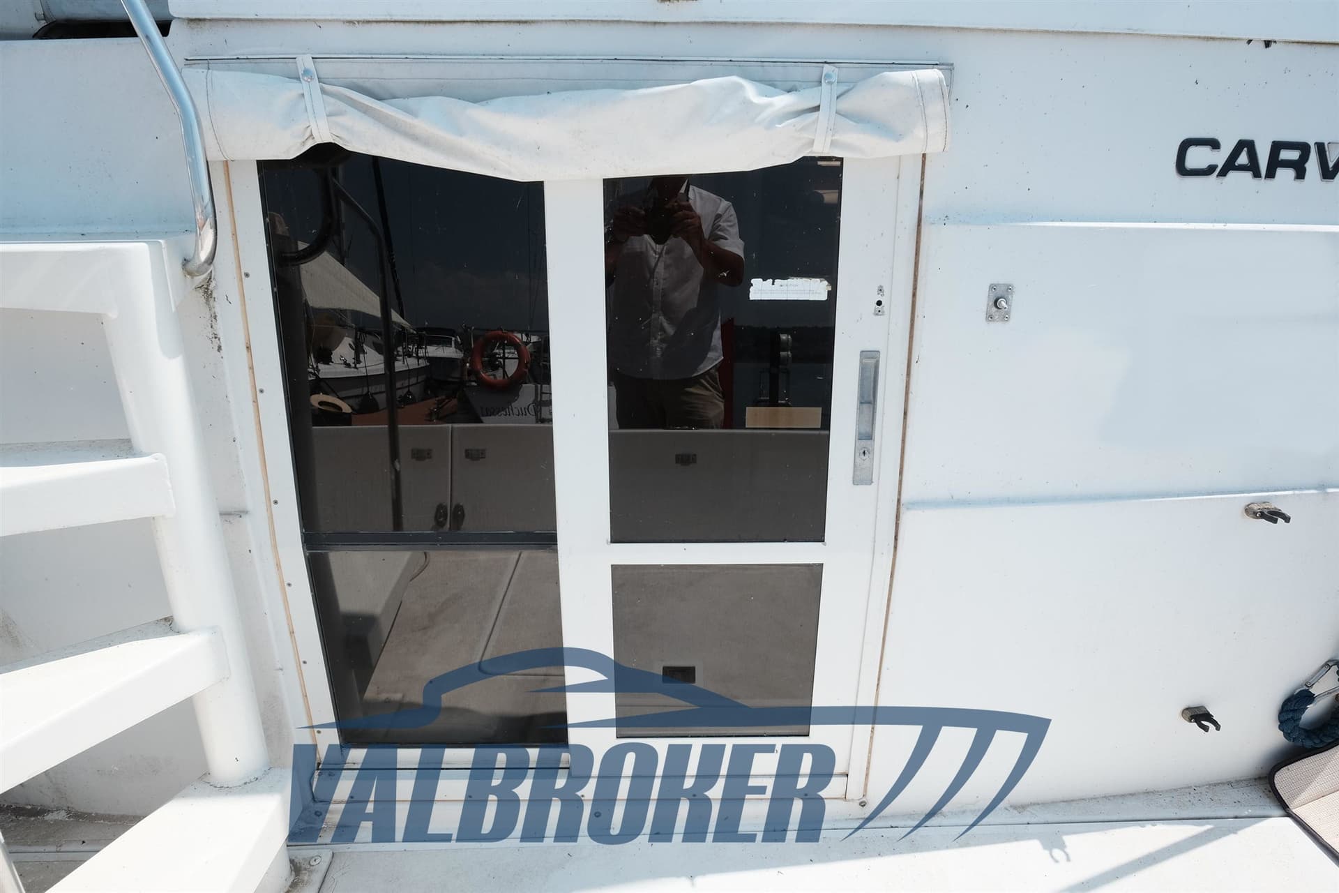 Carver Boat 400 used - hero image 26