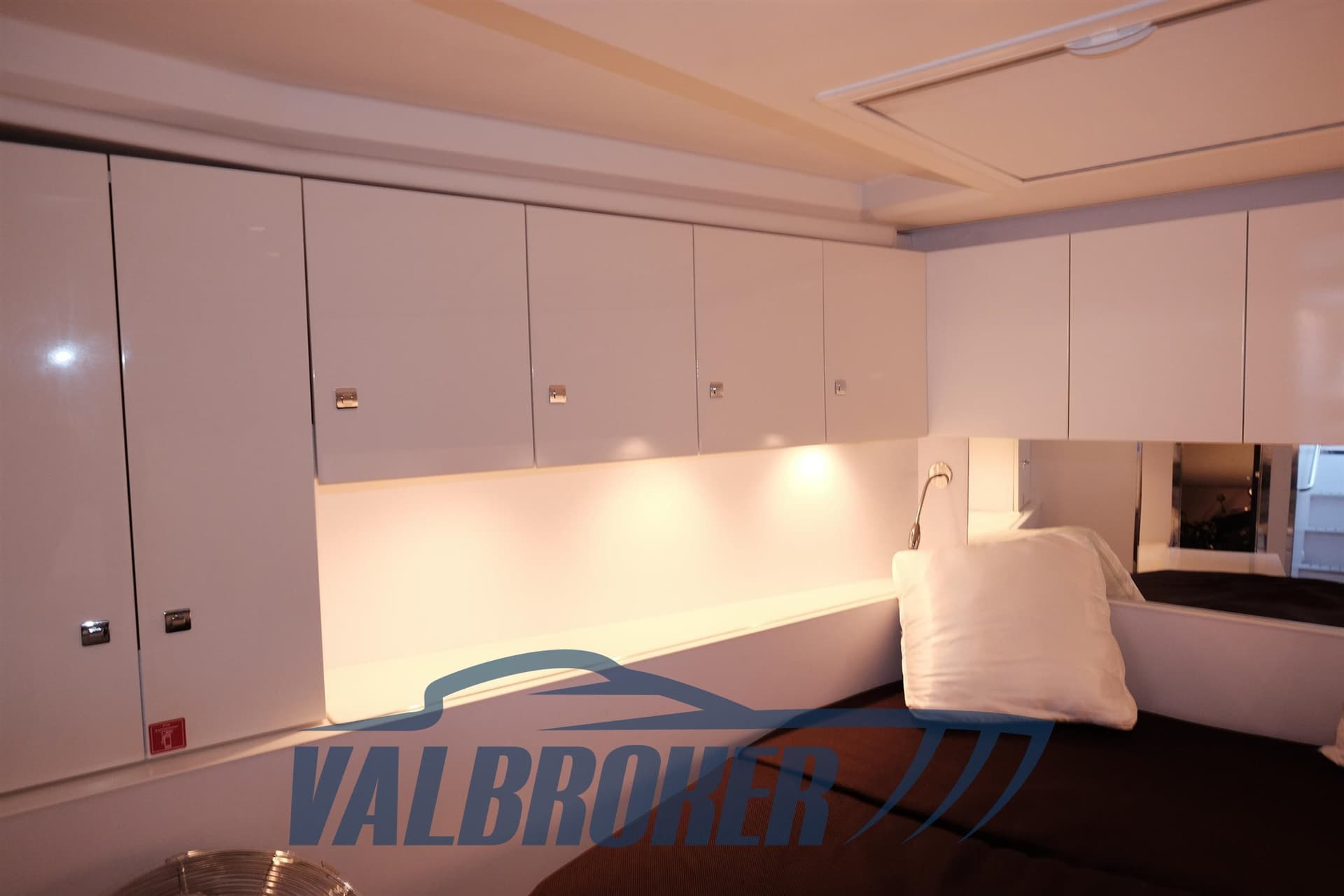 Vandutch VanDutch 55 gebraucht - Hauptbild 39