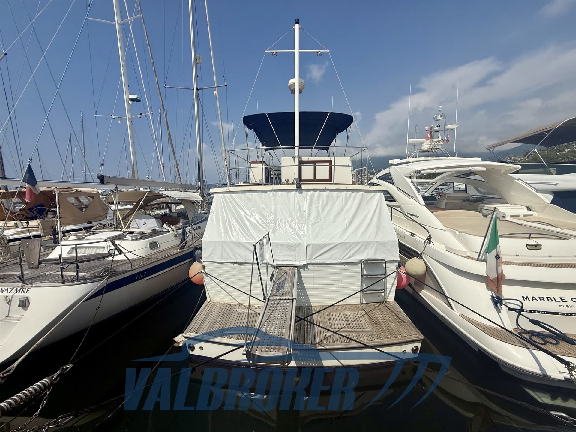 Hampton 50 Trawler - Detail View 1 Hampton 50 Trawler - Detail View 1