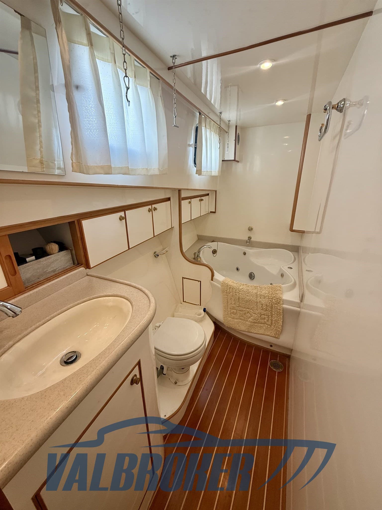 Hampton 50 Trawler usato - foto hero 12