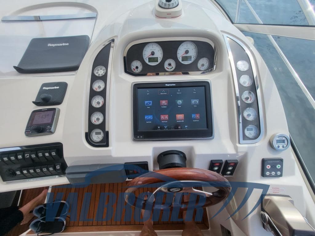 Windy Boats 33 Scirocco - Deck View Windy Boats 33 Scirocco - Deck View