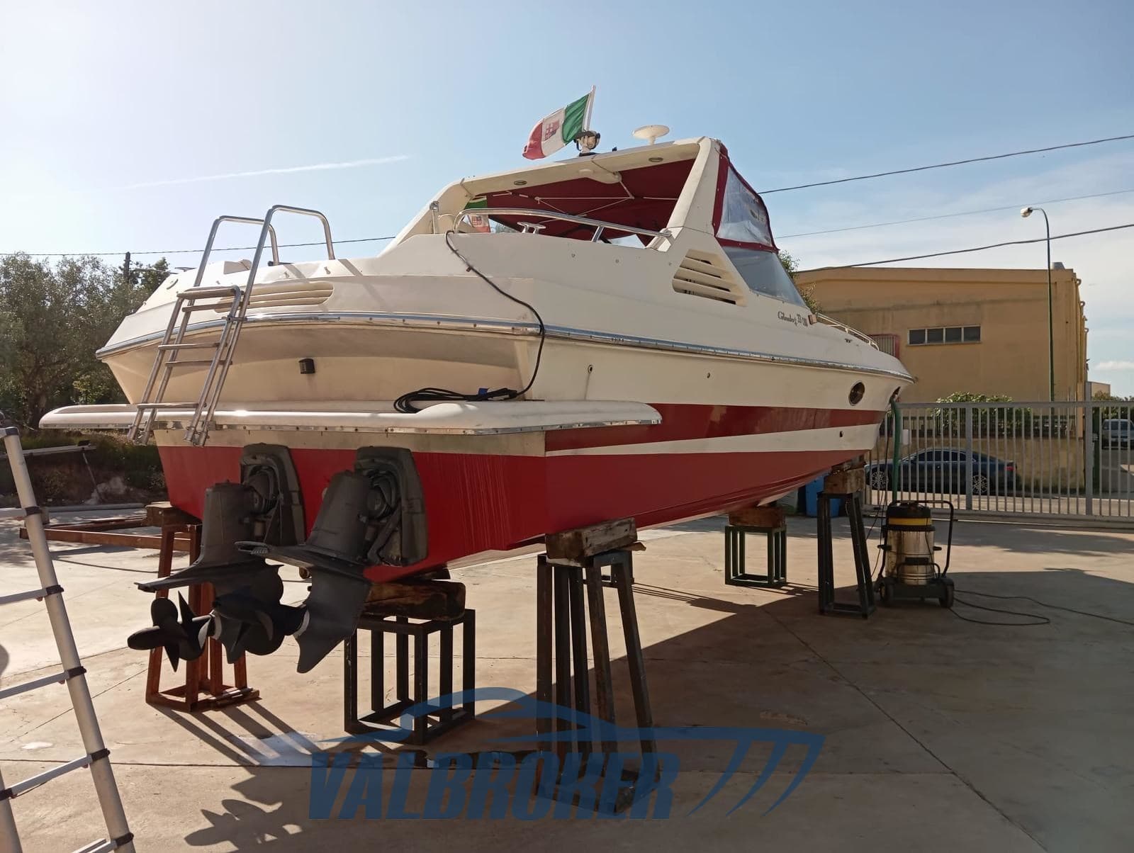 Colombo Colombo 33 - Deck View Colombo Colombo 33 - Deck View