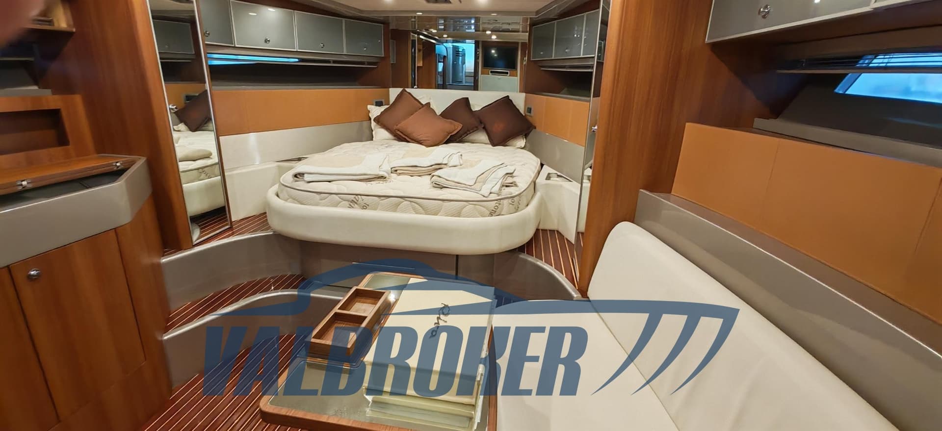 Riva 44 RIVARAMA usato - foto hero 41