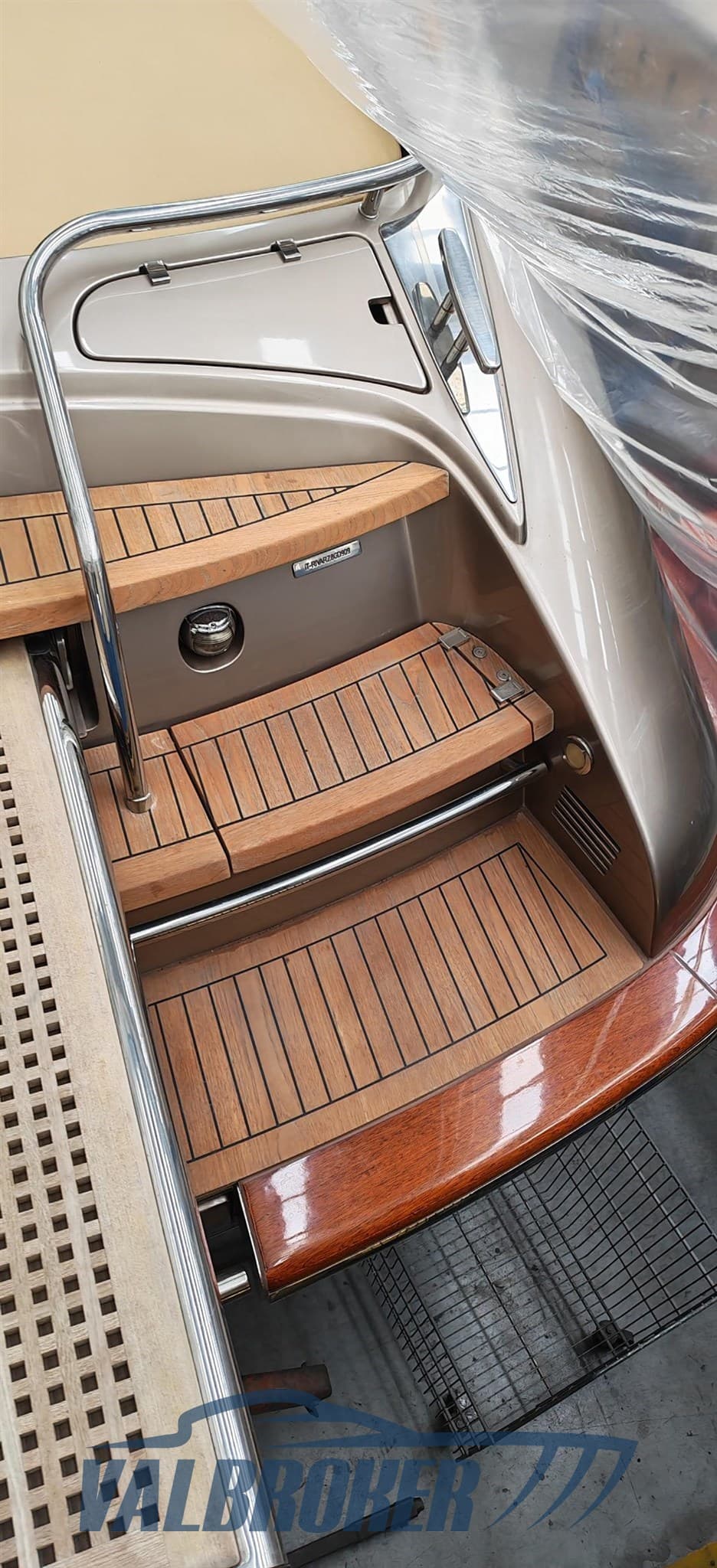 Riva 44 RIVARAMA usato - foto hero 38
