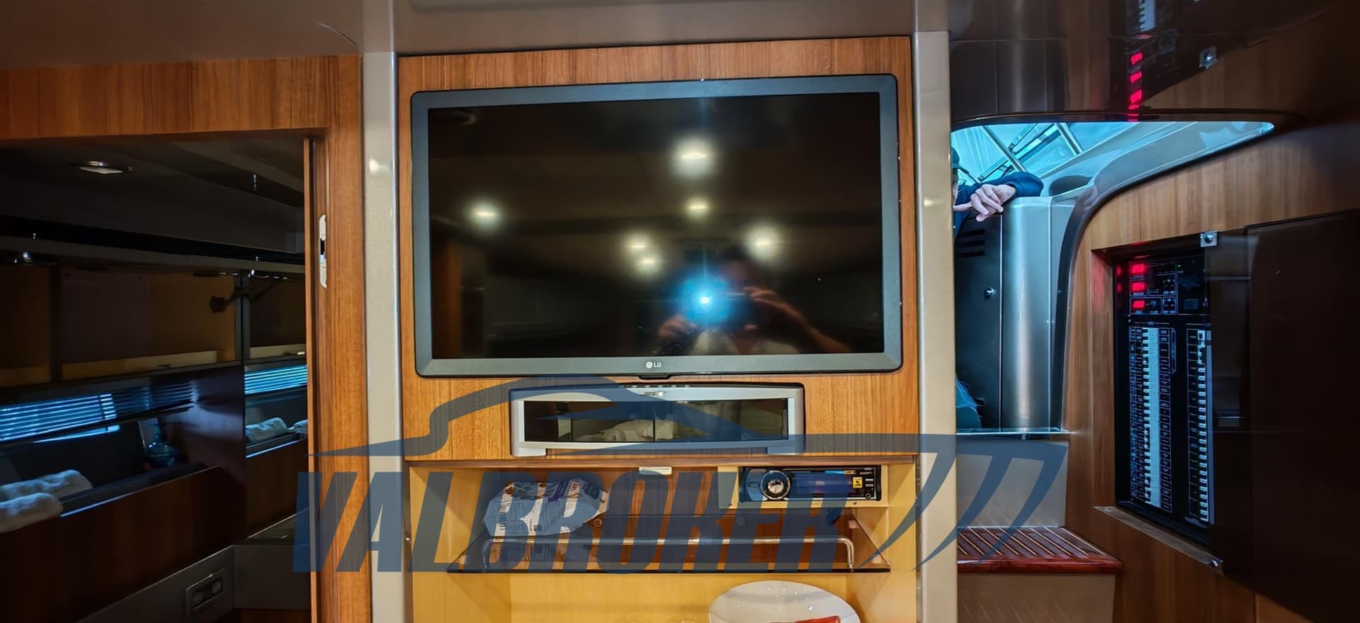 Riva 44 RIVARAMA usato - foto hero 47