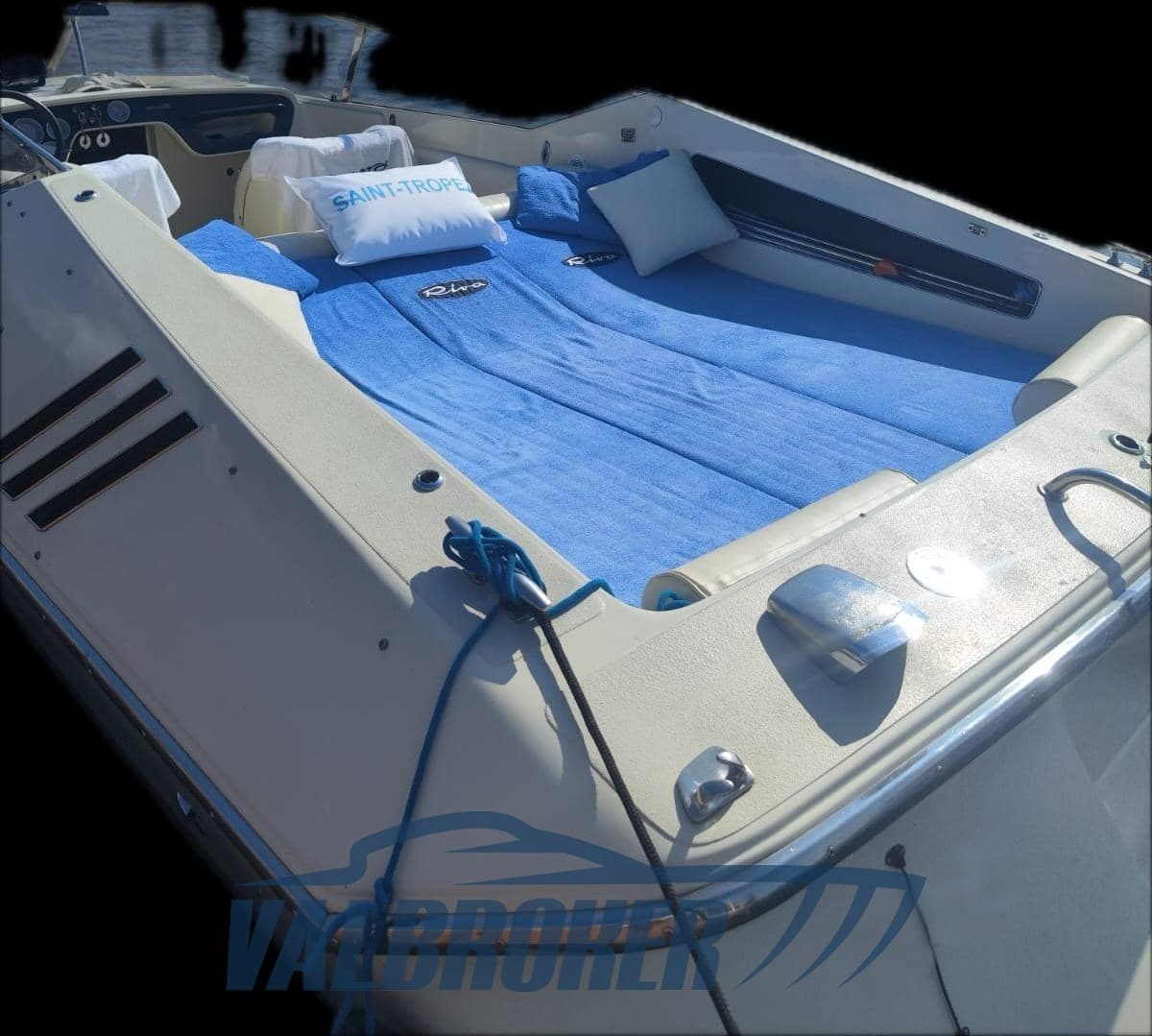 Riva SAINT TROPEZ d'occasion - image hero 17