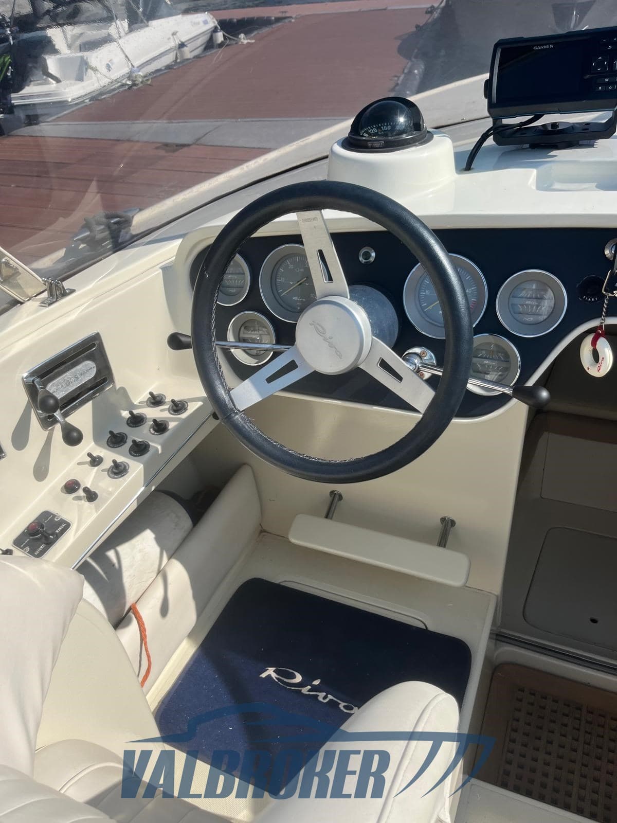 Riva SAINT TROPEZ d'occasion - image hero 2
