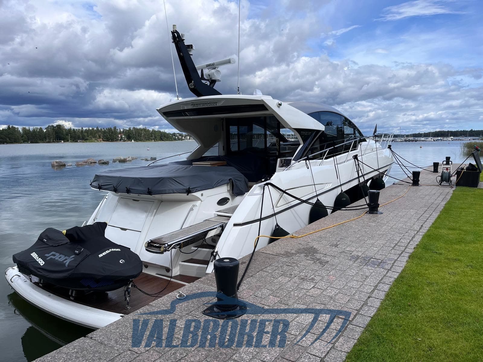 Sunseeker Predator 57 Mkii - Detail View 1 Sunseeker Predator 57 Mkii - Detail View 1