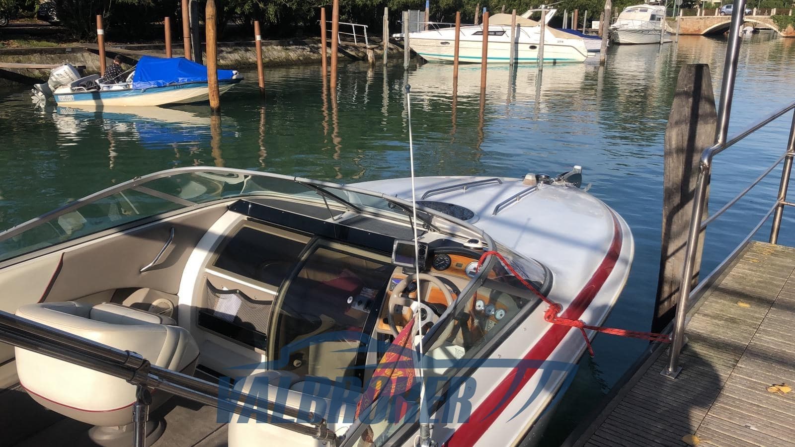 Cobalt 253 - Interior View Cobalt 253 - Interior View