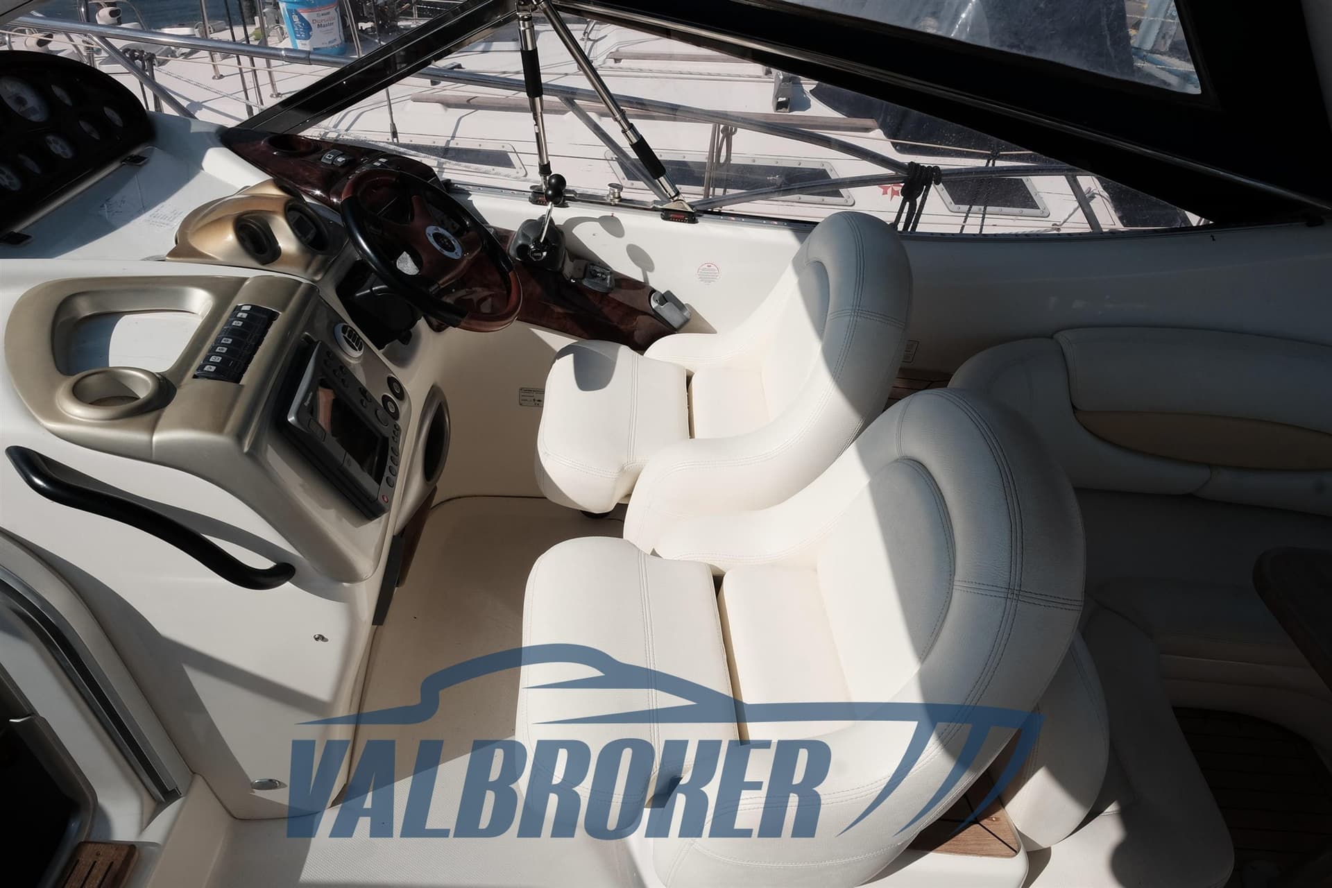 Cranchi Endurance 41 - Interior View Cranchi Endurance 41 - Interior View