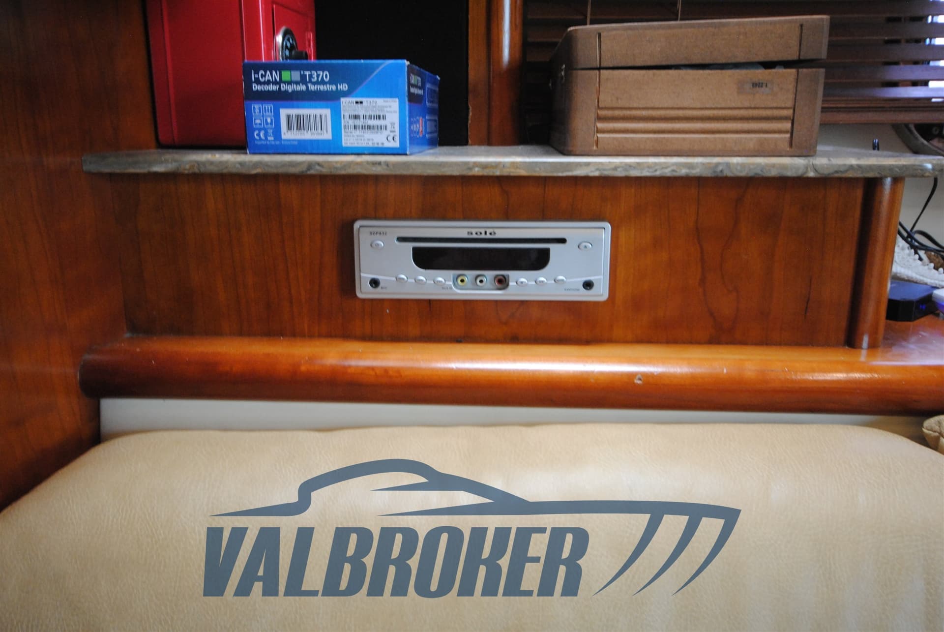 Cruisers Yachts 390 SC usato - foto hero 34