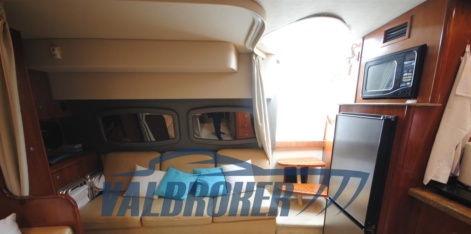 Cruisers Yachts 390 SC usato - foto hero 14