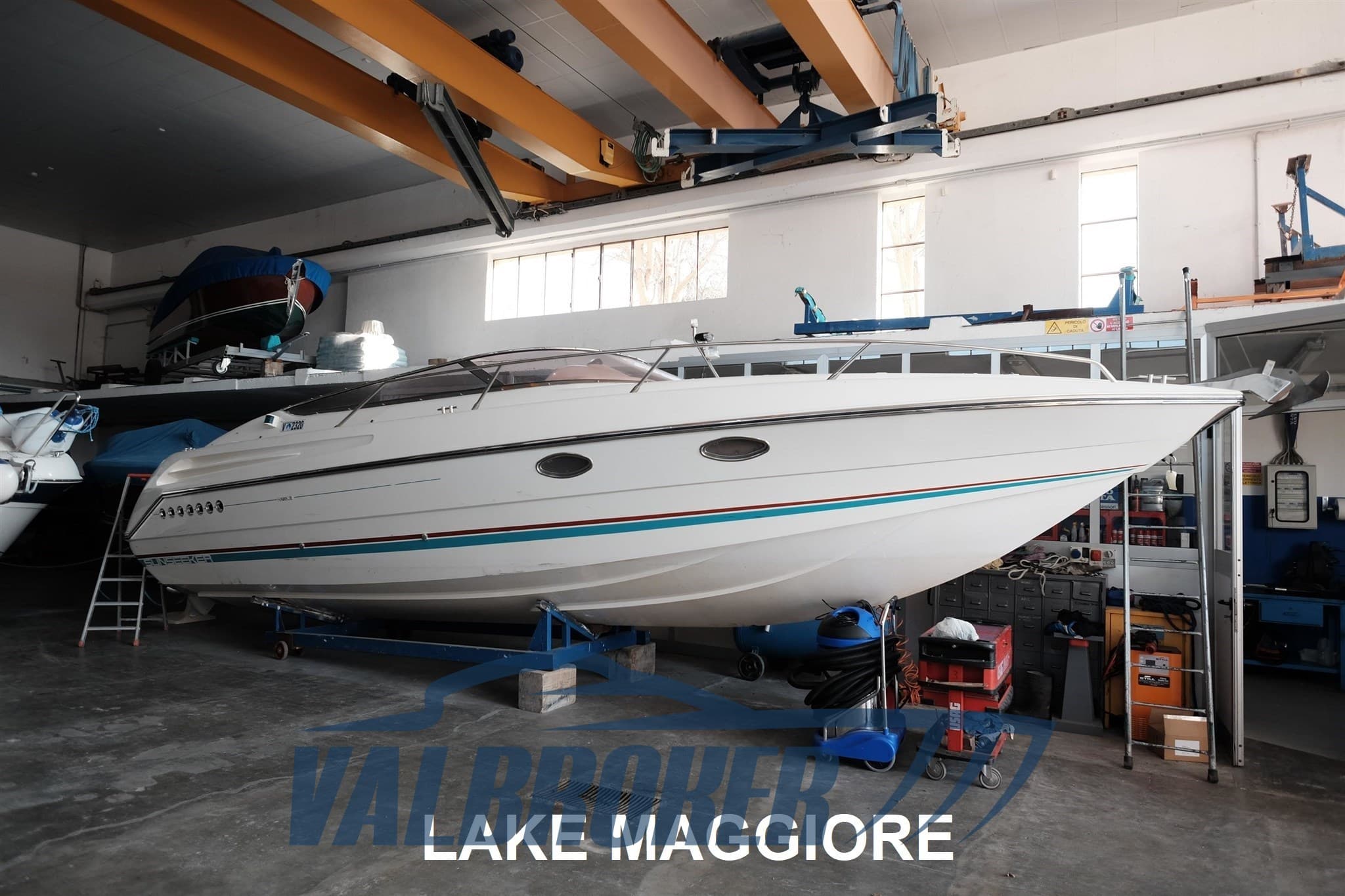 Sunseeker Hawk 31 - Detail View 1 Sunseeker Hawk 31 - Detail View 1